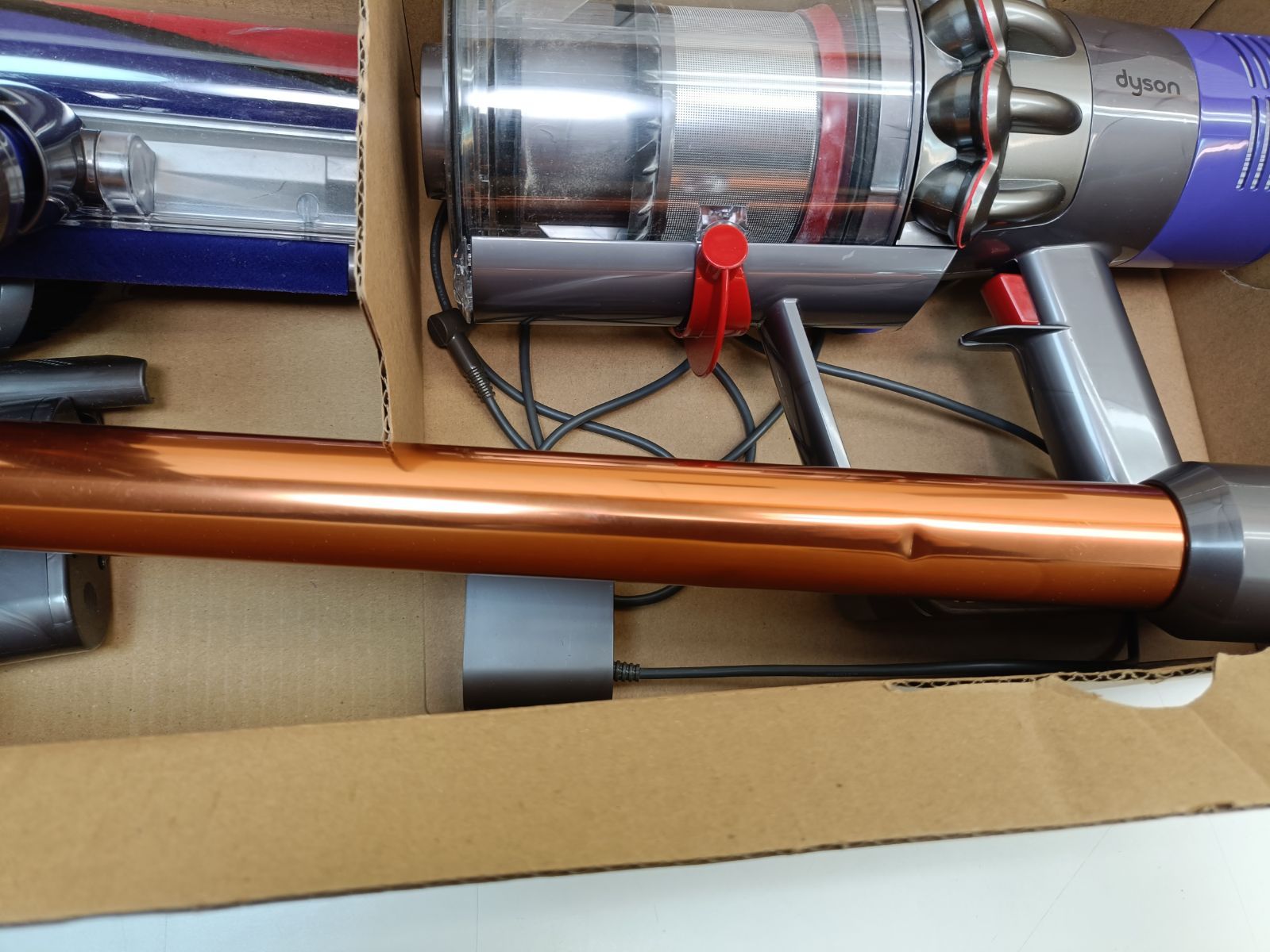 ジャンク品 ダイソン Dyson 掃除機 コードレスクリーナー SV12 - メルカリ