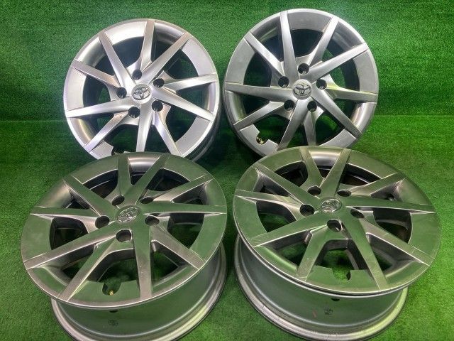 トヨタ TOYOTA 純正 プリウスα ZVW41W ホイール アルミ シルバー 16