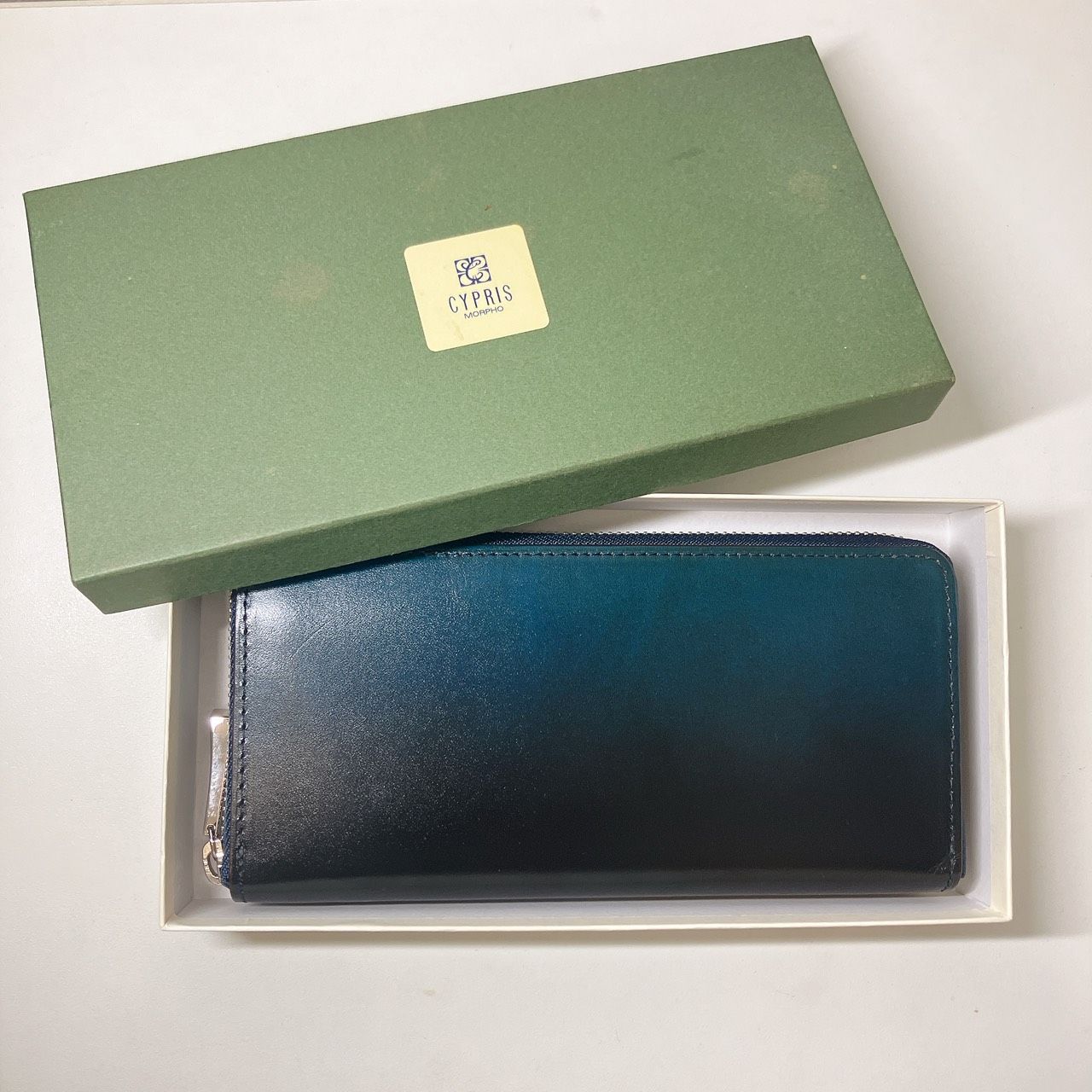 美品】日本製CYPRISの漆塗り長財布 - メルカリ