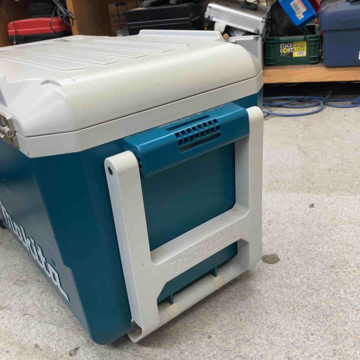 ☆マキタ(makita) コードレス冷温庫 CW180DZ【八潮店】 - メルカリ