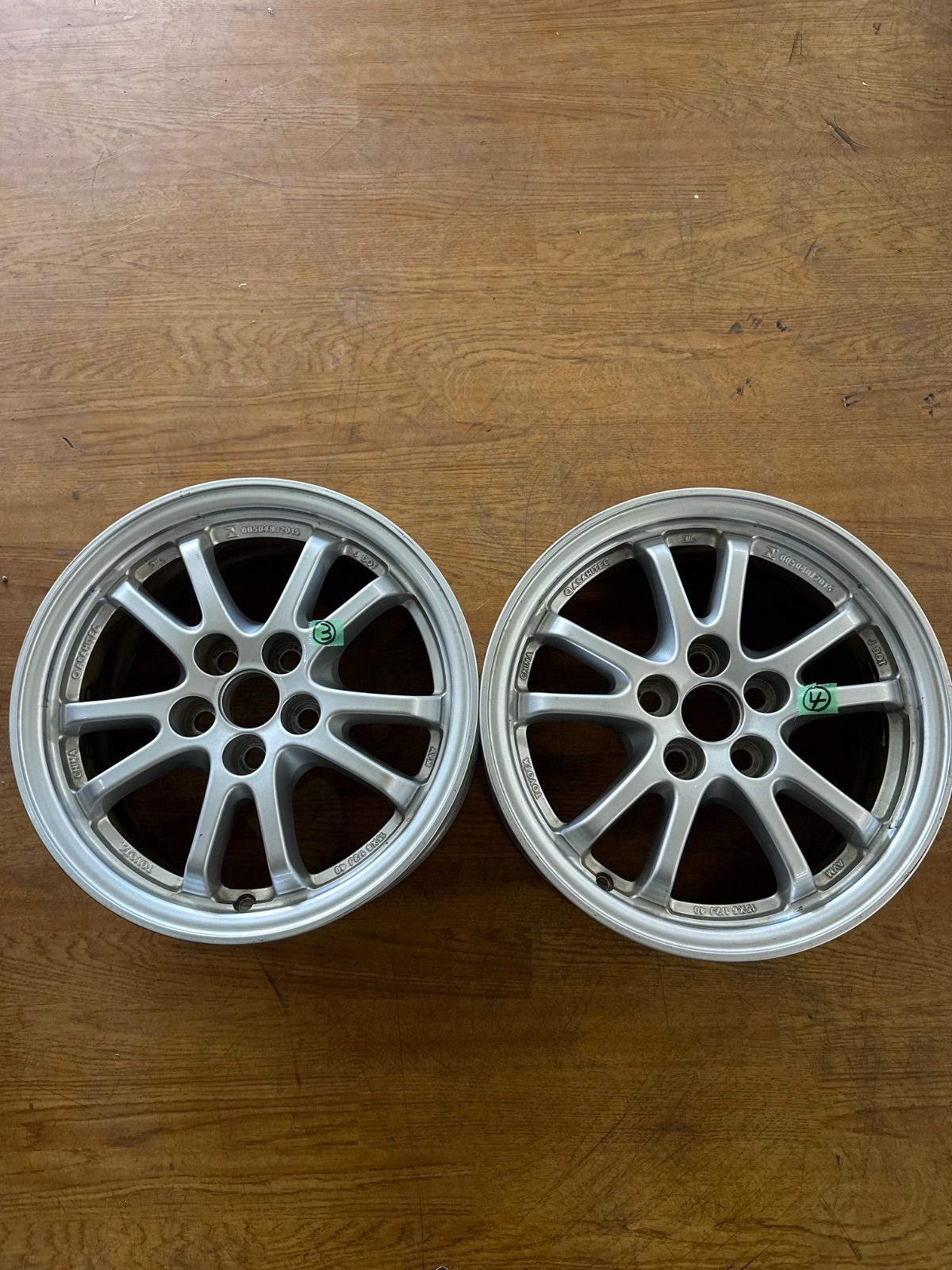 中古 トヨタ 50プリウス ZVW50,51 15インチ 純正ホイール③④ - メルカリ