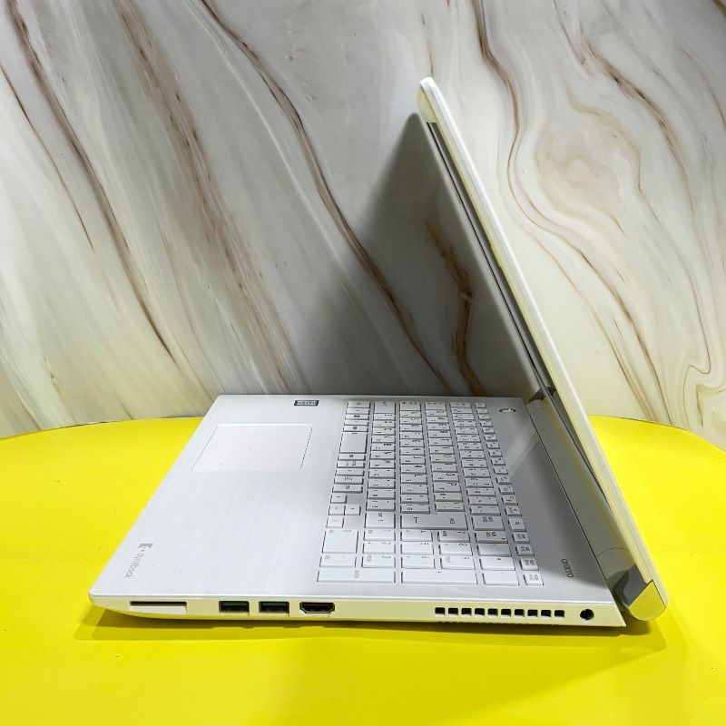 Core i3✨カメラ✨SSD✨Windows11✨Office✨ノートパソコン 美品【6世代】Core i3ノートパソコン✨SSD爆速✨ windows11✨オフィス