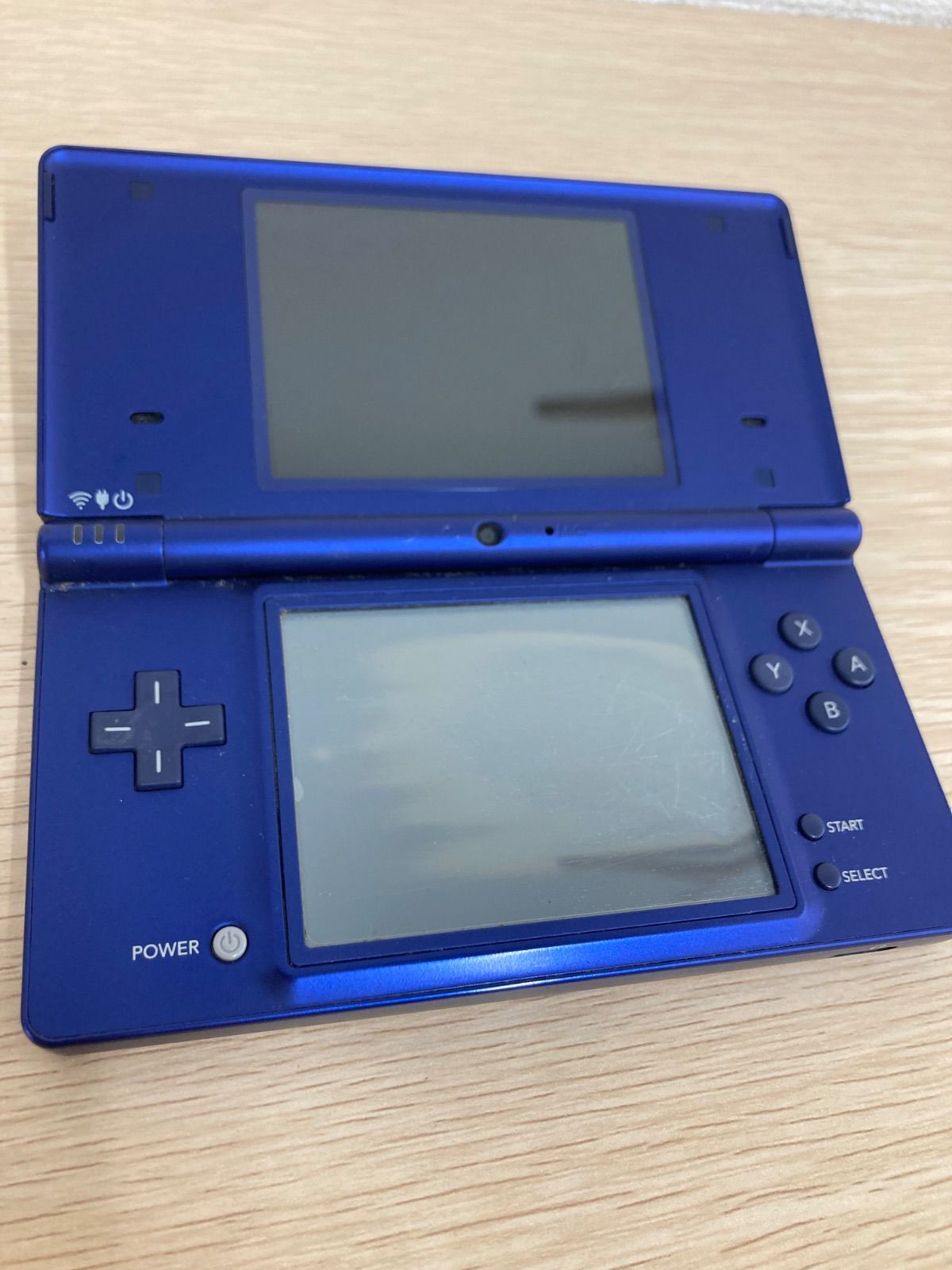 ○3 【通電動作確認済み】 NintendoDSi 初期化済 【ゲーム機本体】 【2