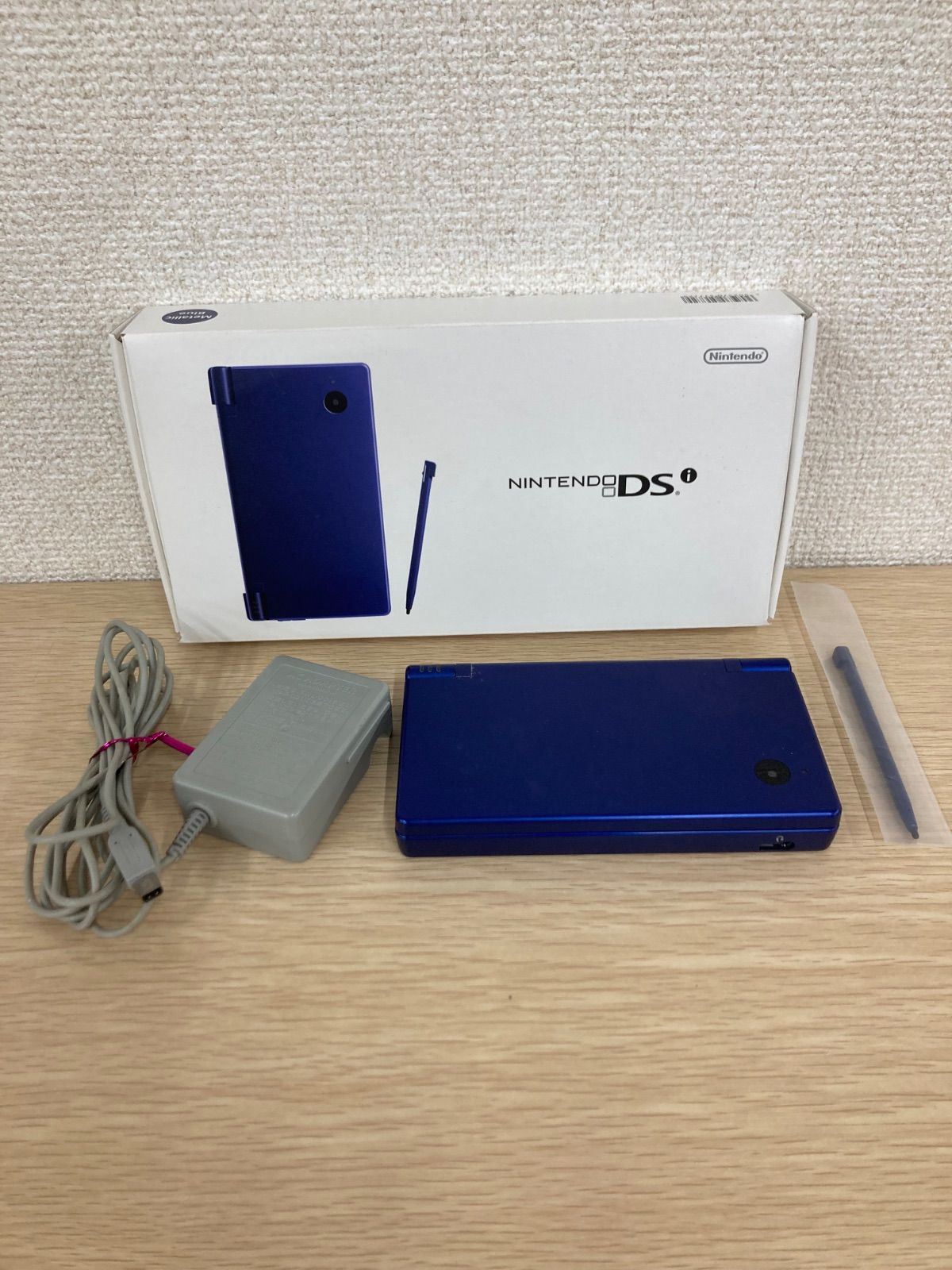 ○3 【通電動作確認済み】 NintendoDSi 初期化済 【ゲーム機本体】 【2
