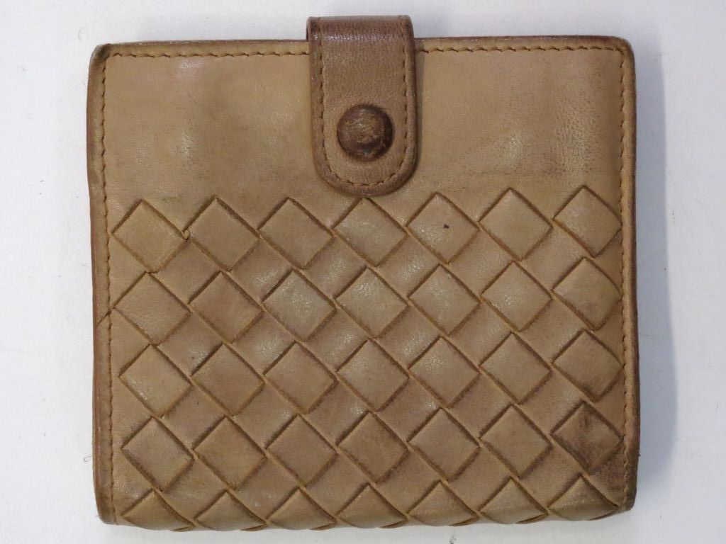 230076】BOTTEGA VENETA ボッテガ ヴェネタ 二つ折り財布 イタリア製