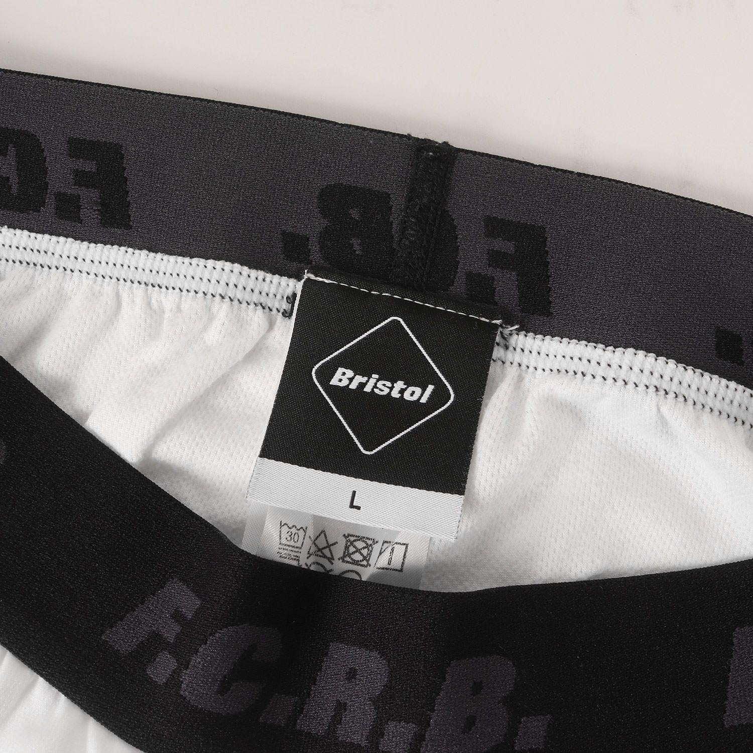 F.C.Real Bristol エフシーレアルブリストル タイツ ホワイト 白