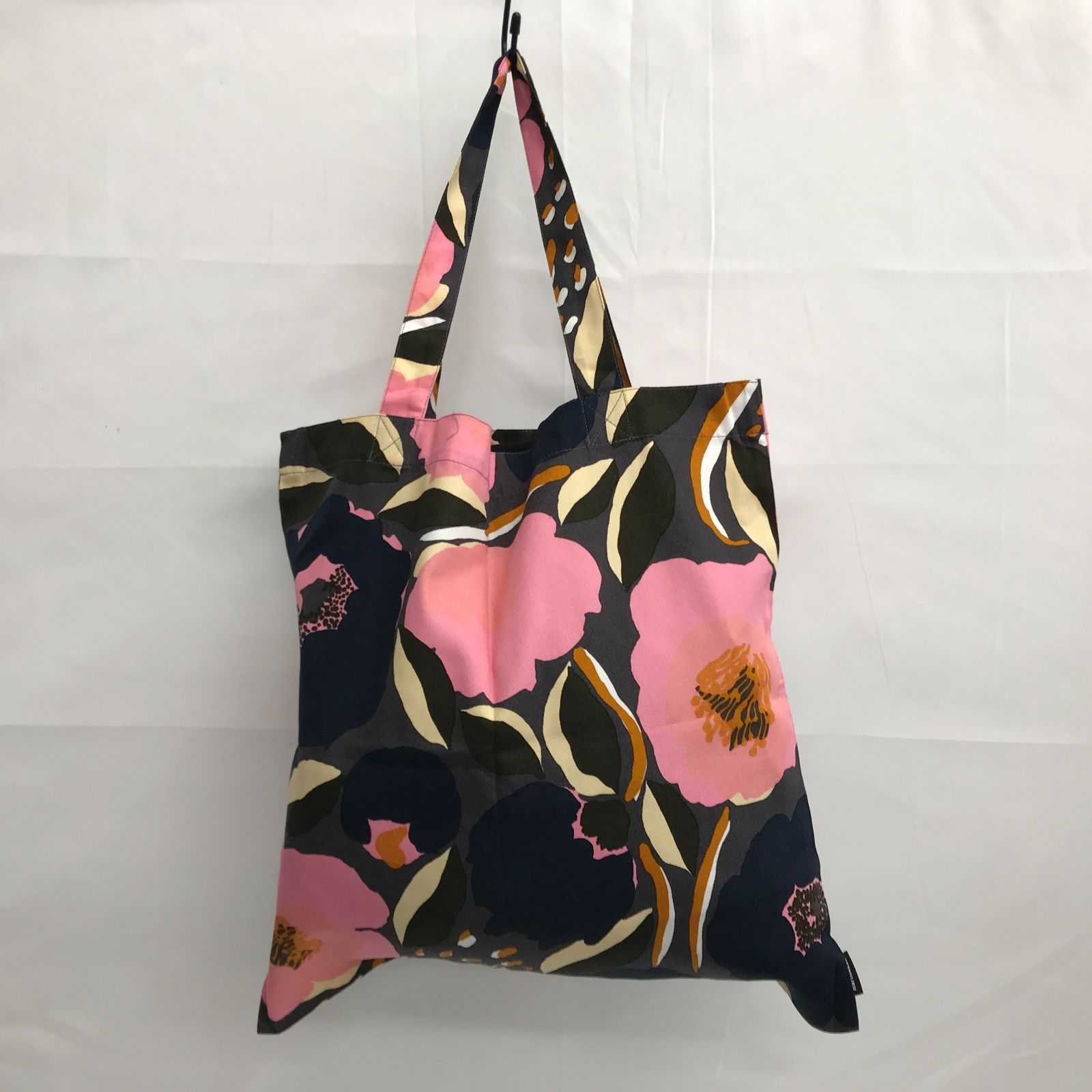 未使用 marimekko マリメッコ ROSARIUM KASSI トートバッグ 花柄 