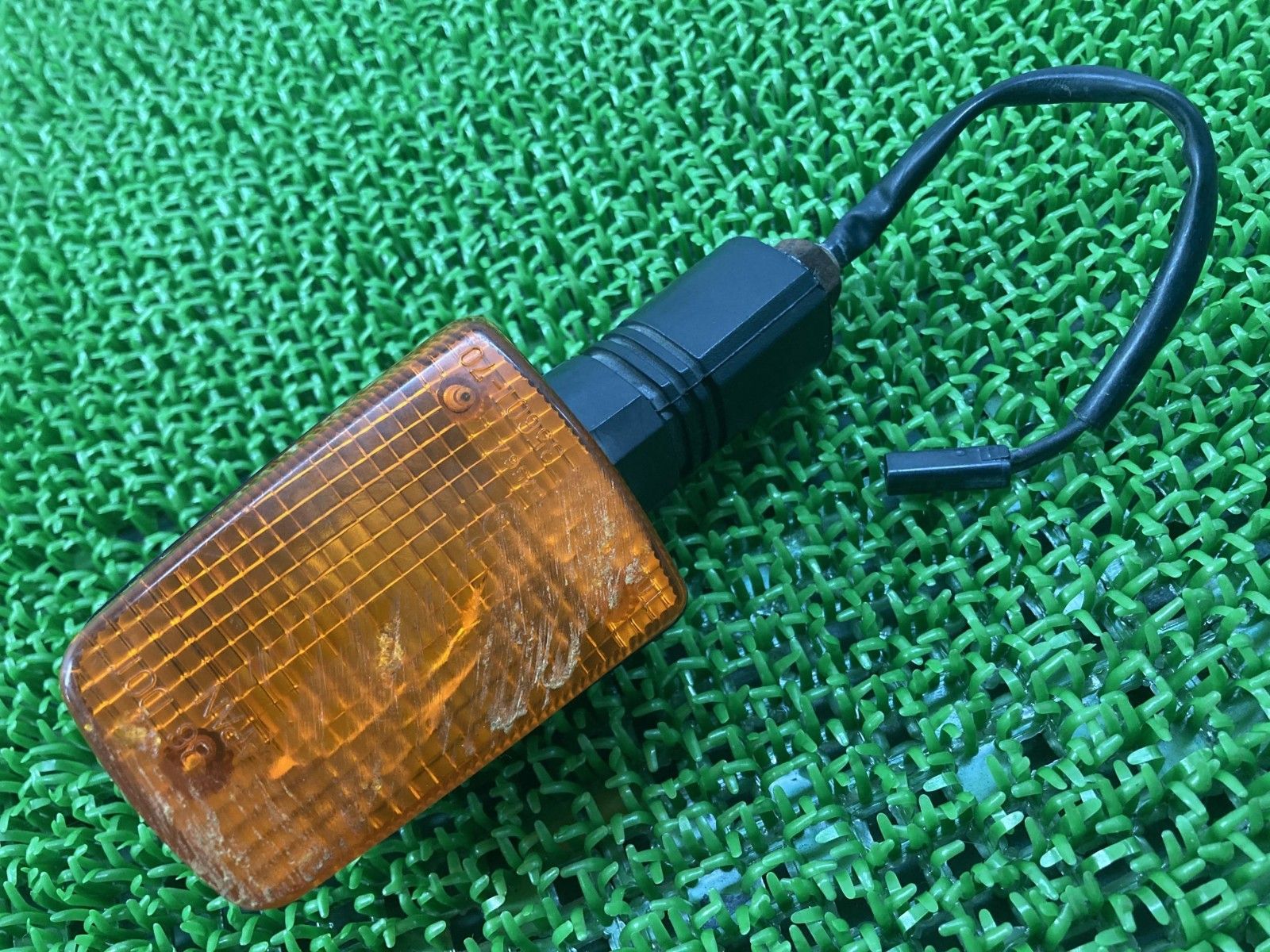 GSX400インパルス フロントウインカー 片側 35601-70 スズキ 純正 中古