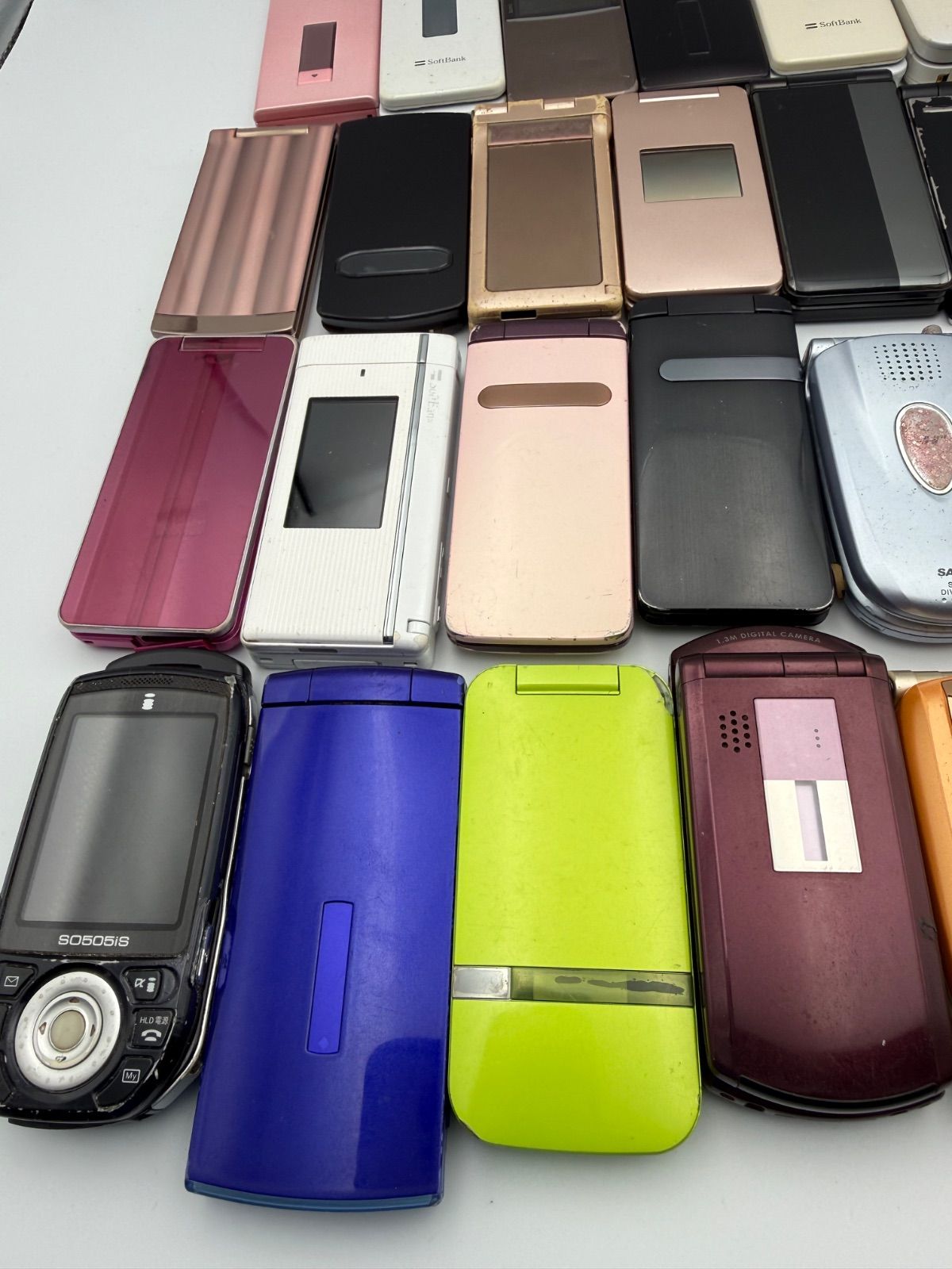 ③ ジャンク品 部品取り 携帯電話 ガラケー 27点まとめ売り レトロ携帯