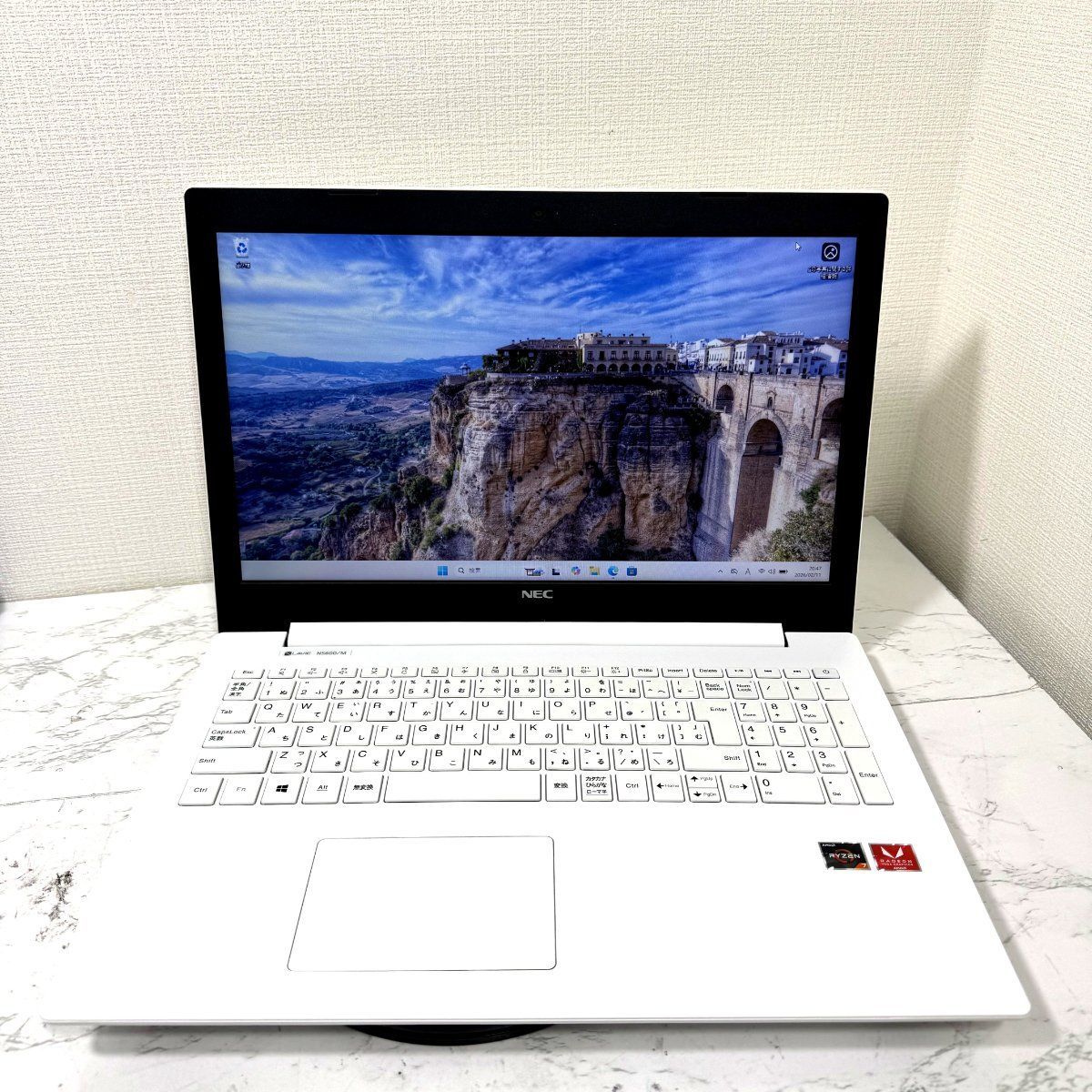 【良品】【1週間保証】NEC / Ryzen 7 2700U / 8GB / 256GB 2