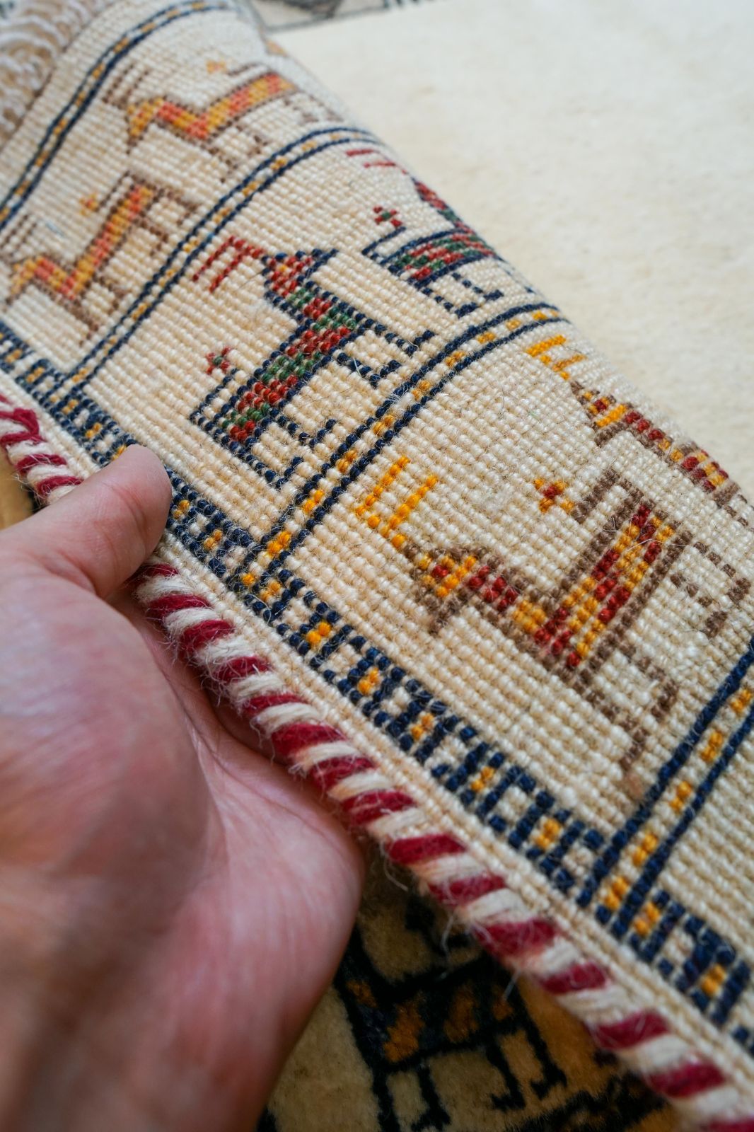 ペルシャ絨毯 手織りギャッベ カシュクリ族ギャッベ 40×40cm - メルカリ