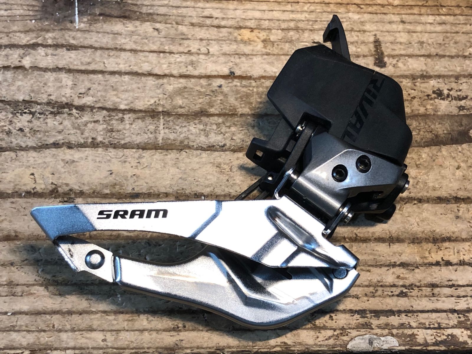 JW200 スラム SRAM RIVAL eTap AXS FD-RIV-E-D1 フロントディレイラー 直付 2S
