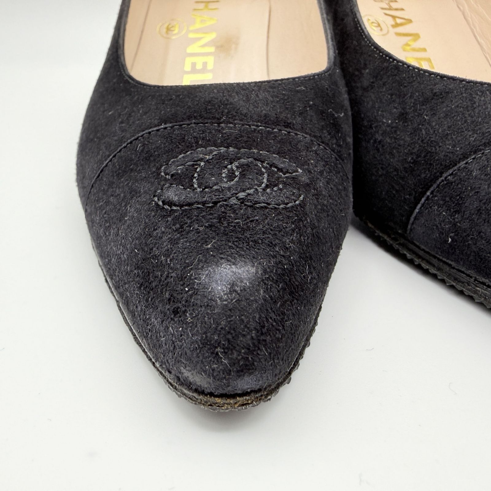 CHANEL（シャネル） ココマーク パンプス スエード ブラック ポイン