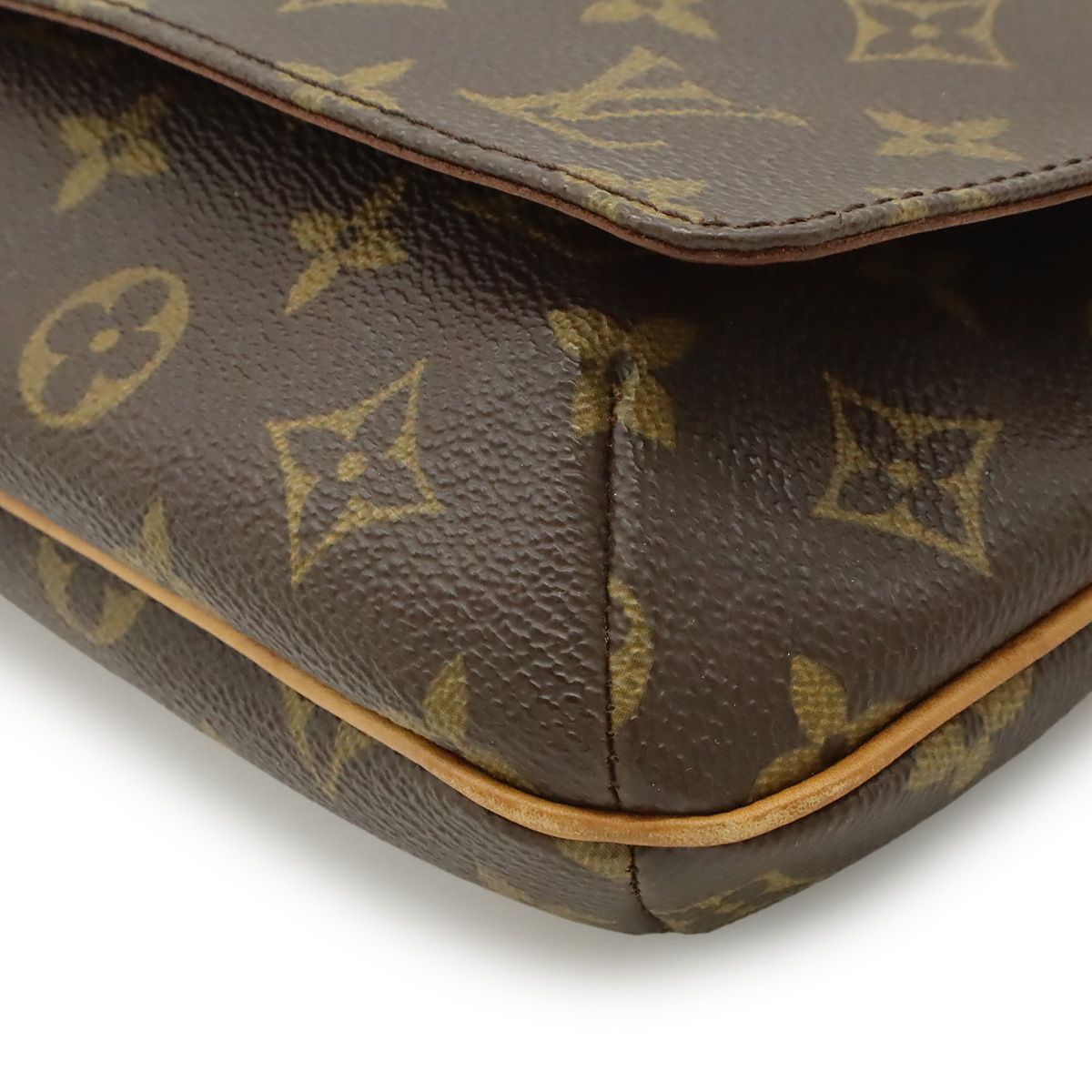 LOUIS VUITTON ルイ ヴィトン モノグラム ミュゼットタンゴ ショート