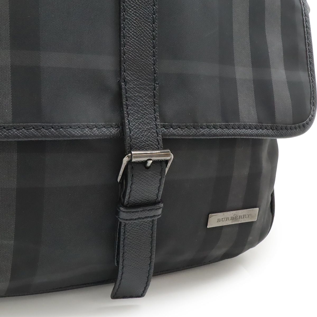 Burberry BURBERRY バーバリー チェック柄 メッセンジャーバッグ