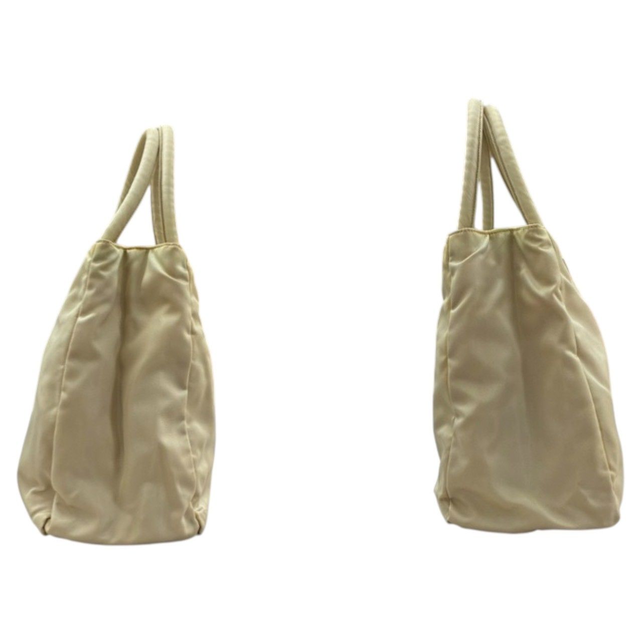 PRADA プラダ テスート 三角ロゴプレート ホワイト シルバー金具