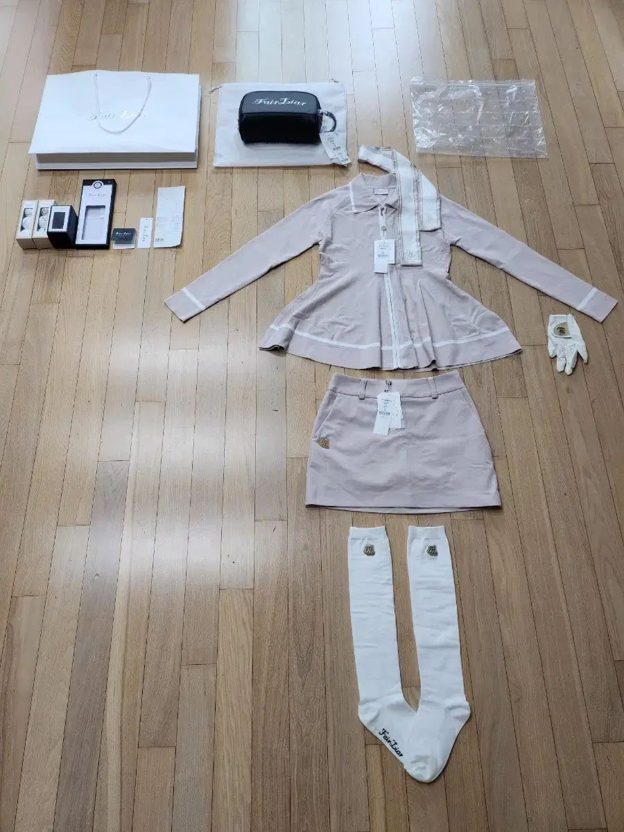 税込】 新品未使用 ゴルフ fairliar フェアライアー スカート XSサイズ