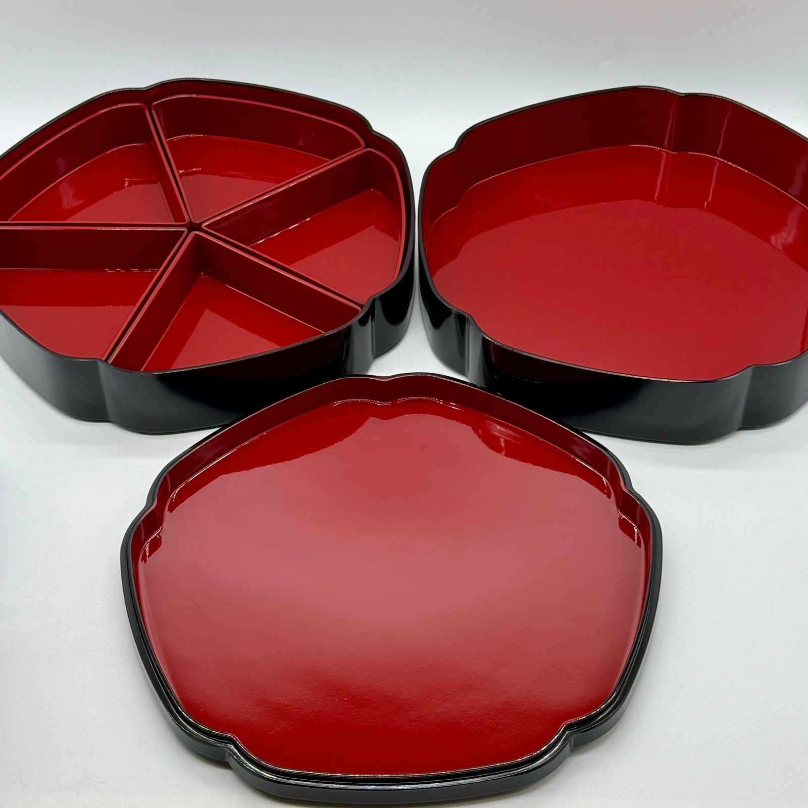 美品】山本寛斎（Kansai Yamamoto）デザイン燦花 漆器 梅型松花堂 二段