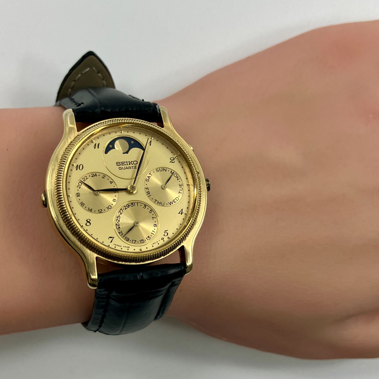 中古】セイコー SEIKO 7F38-6180 腕時計 ヴィンテージ ムーンフェイズ