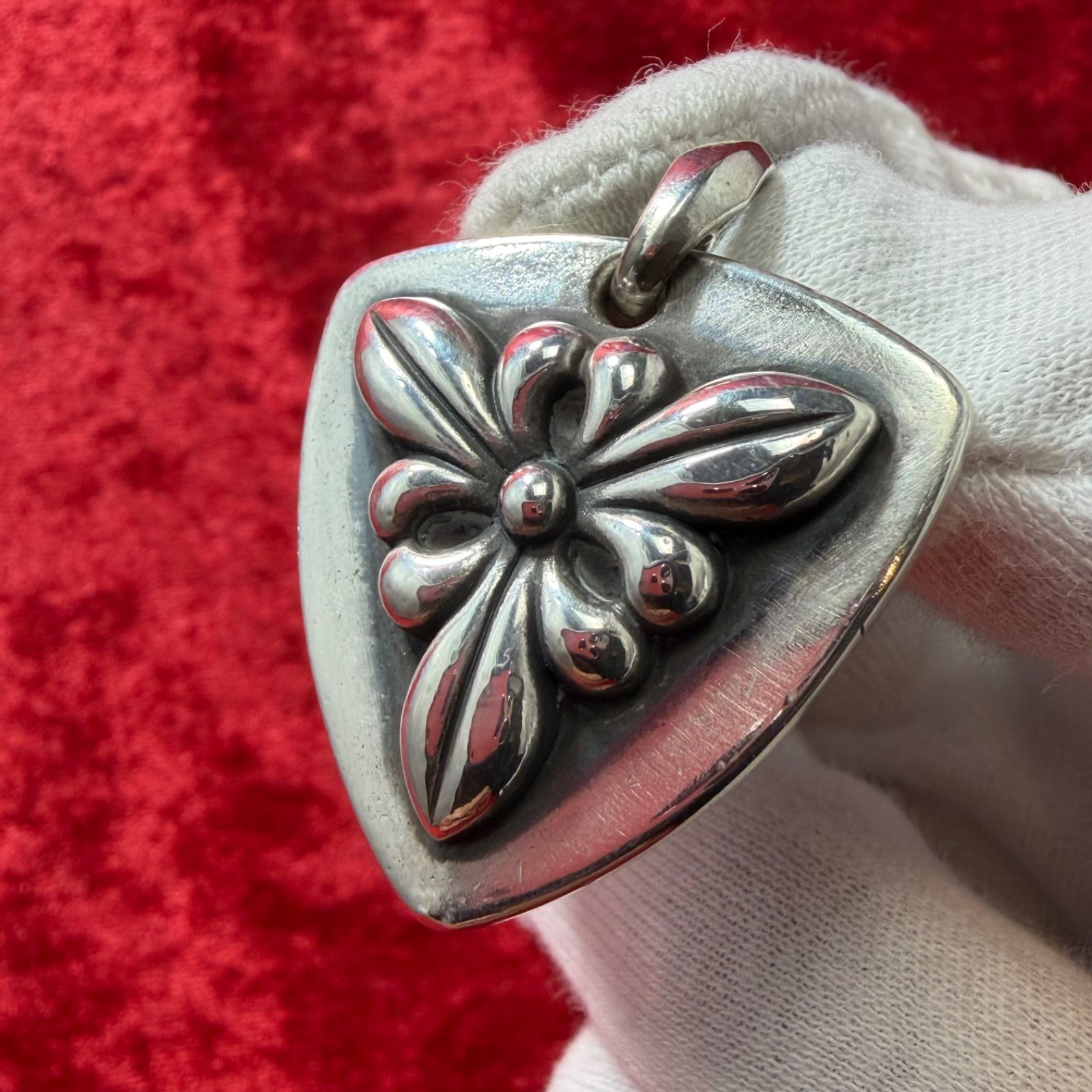 ピック デザインペンダントトップ 24.7g シンズスカルプチャー/Shin's