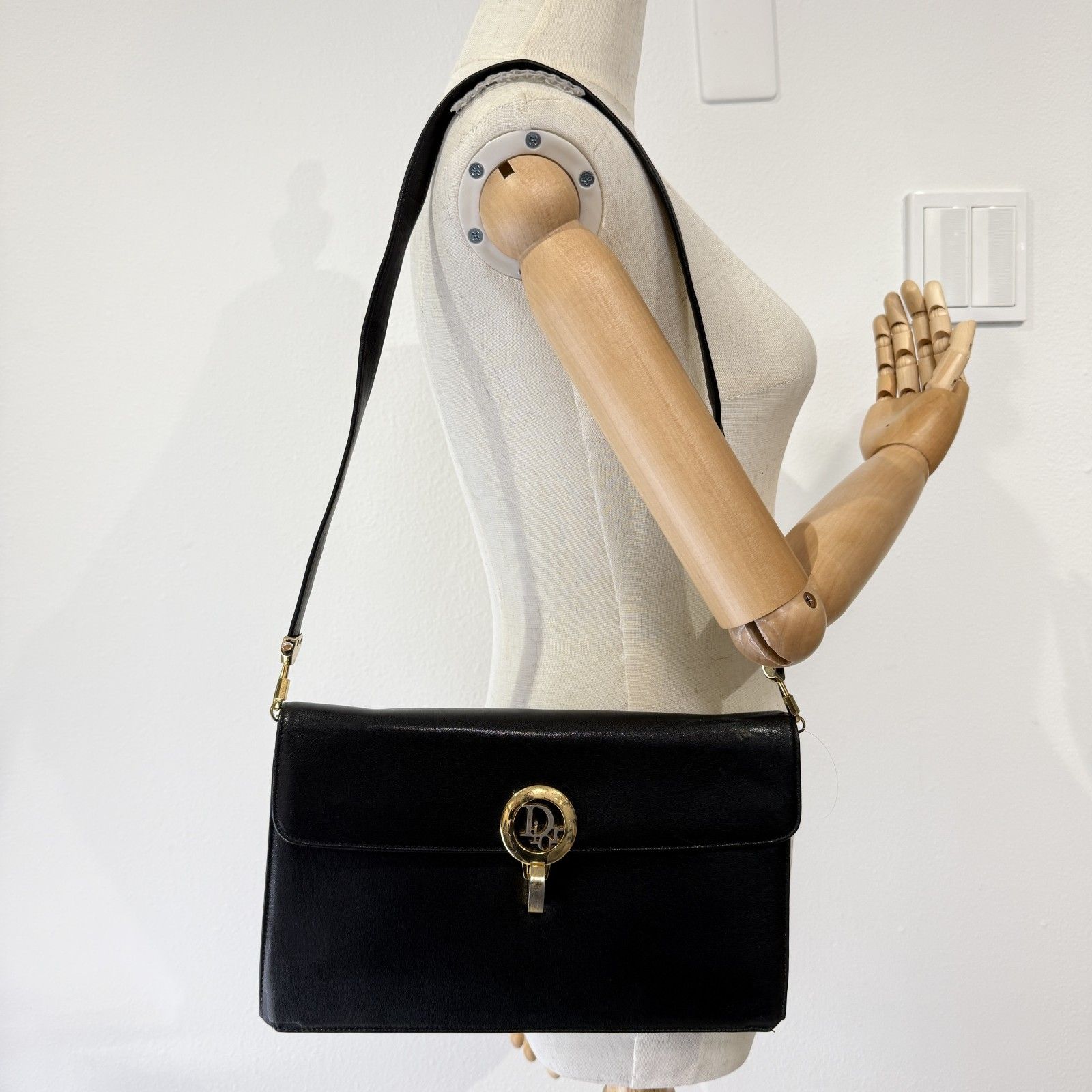 Christian Dior（クリスチャン・ディオール）ヴィンテージ CDロゴ