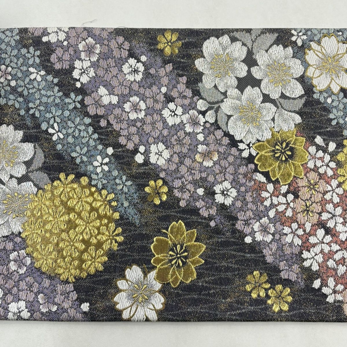 袋帯 秀品 桜 金銀糸 箔 灰色 六通 正絹 【中古】 - メルカリ