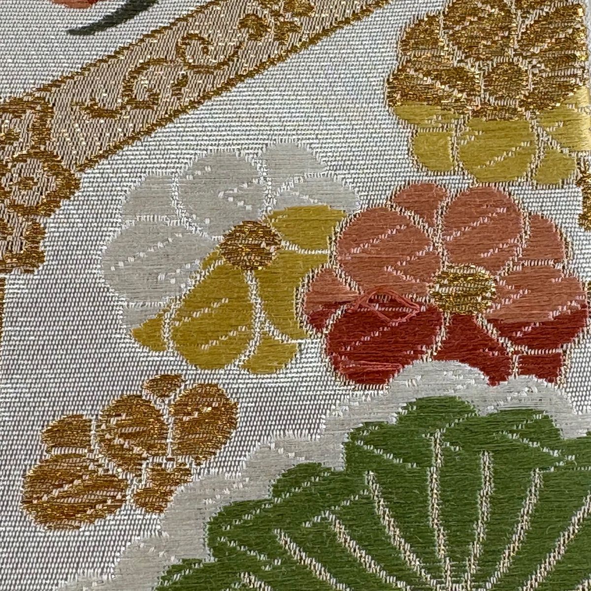 美品】 袋帯 秀品 鳳凰 菊 金糸 刺繍 銀色 六通 正絹 【中古】 - メルカリ