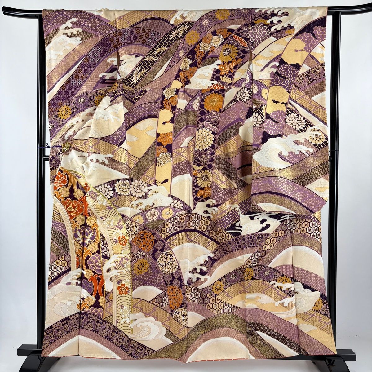 振袖 身丈160cm 裄丈62cm S 袷 草花 波頭 金糸 金彩 ベージュ 正絹 秀