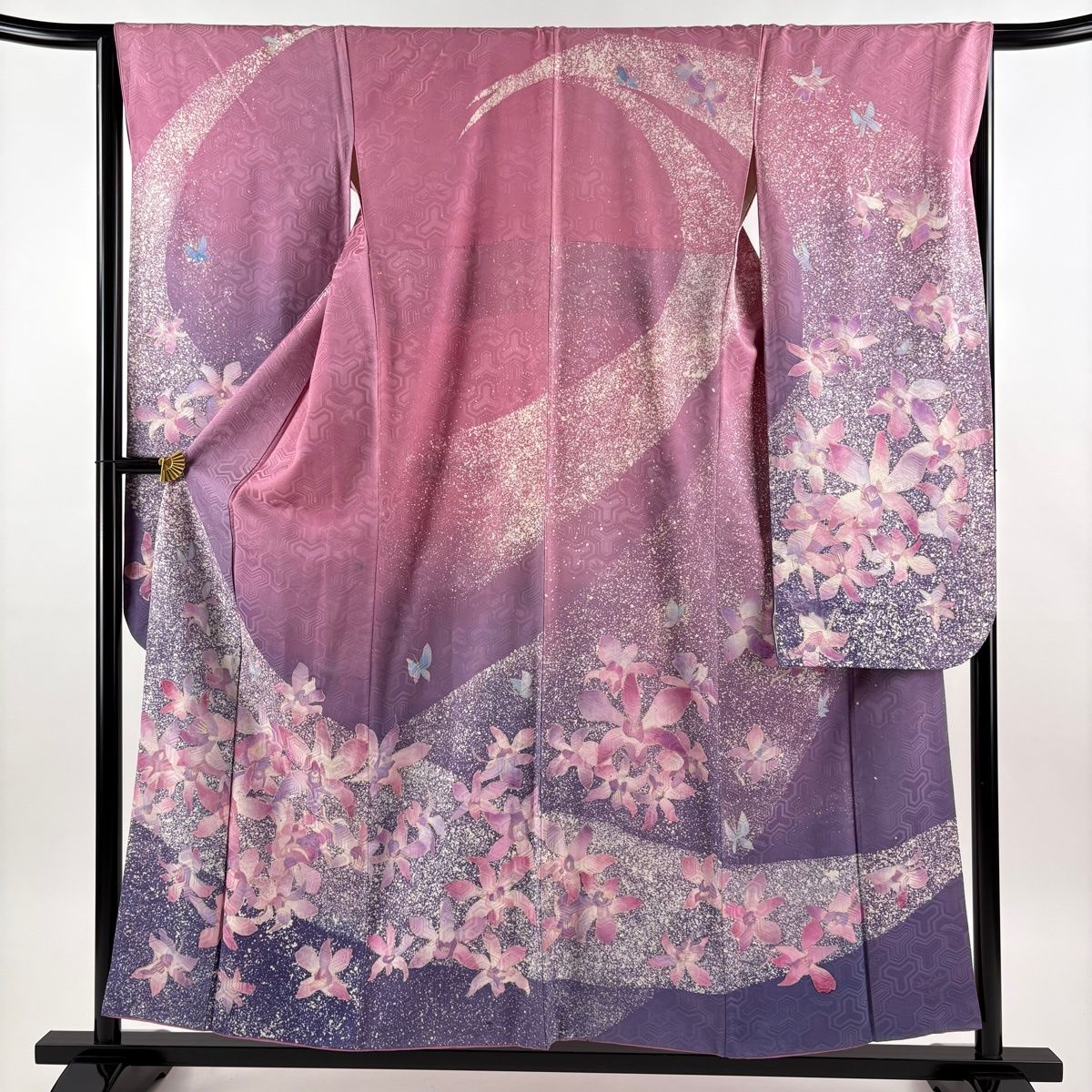 振袖 身丈155.5cm 裄丈66cm M 袷 花 蝶 金彩 ぼかし ピンク 正絹 秀品