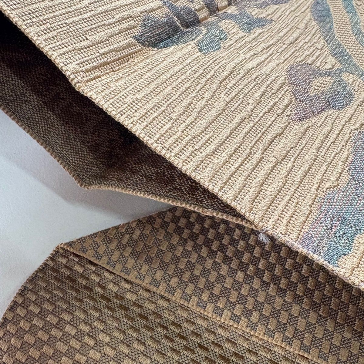 美品】 名古屋帯 優品 八寸名古屋帯 松葉仕立て 草花 薄茶色 正絹