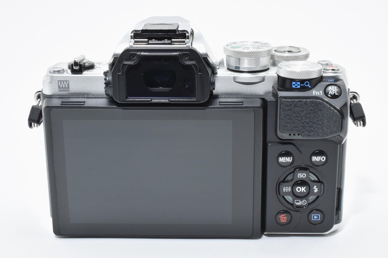 良品 Olympus Om-d E-M10 Mark III ボディ シルバー バッテリー