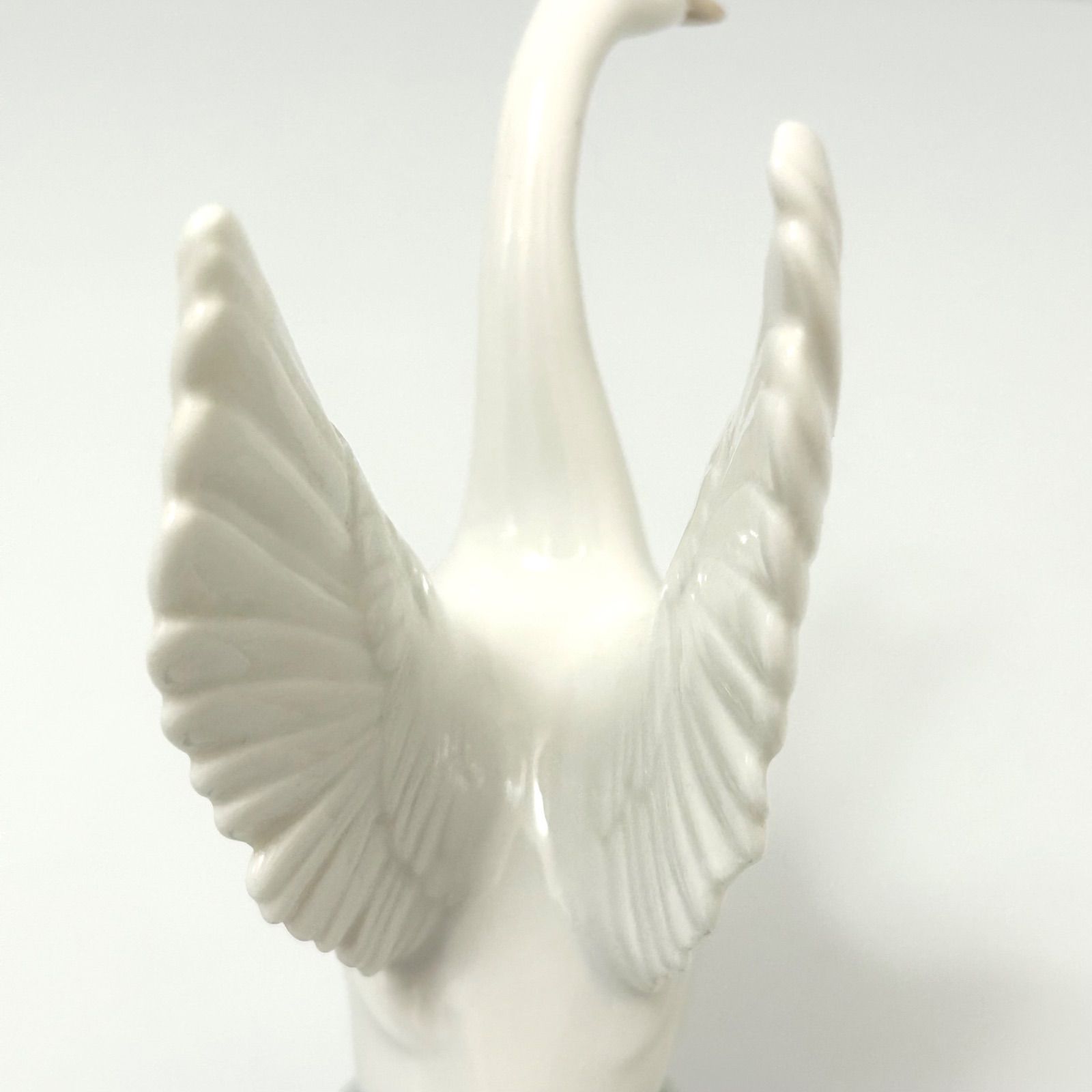  LLADRO リヤドロ NAO ナオ フィギュリン 白鳥 スワン 置物 東京 鳥 ブリキ雑貨 置物 インテリア小物