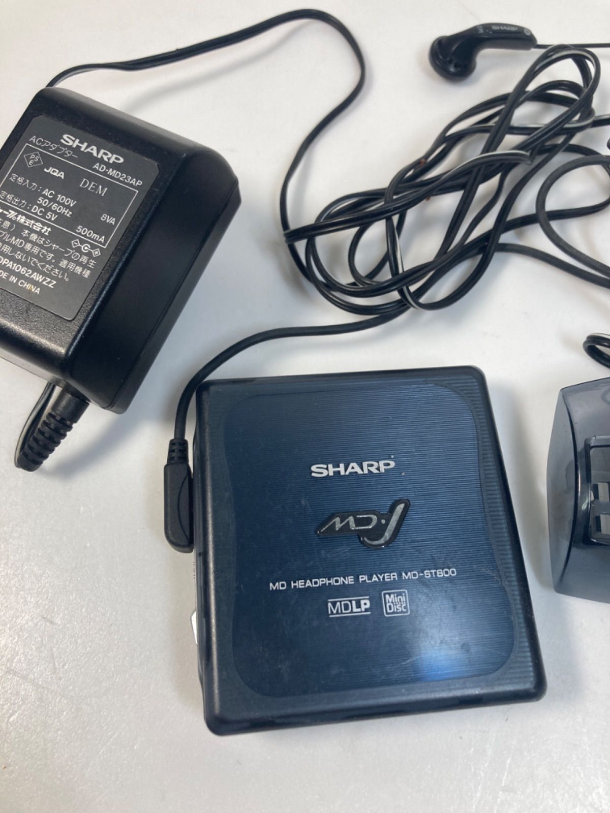 動作品 SHARP シャープ ポータブルMDプレーヤー MD-ST800 動作確認済み