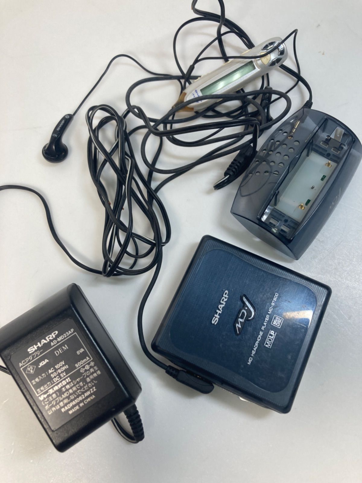 【アダプタのみ動作確認済】SHARP MDプレーヤー ×2 動作品 SHARP シャープ ポータブルMDプレーヤー MD-ST800 動作確認済み