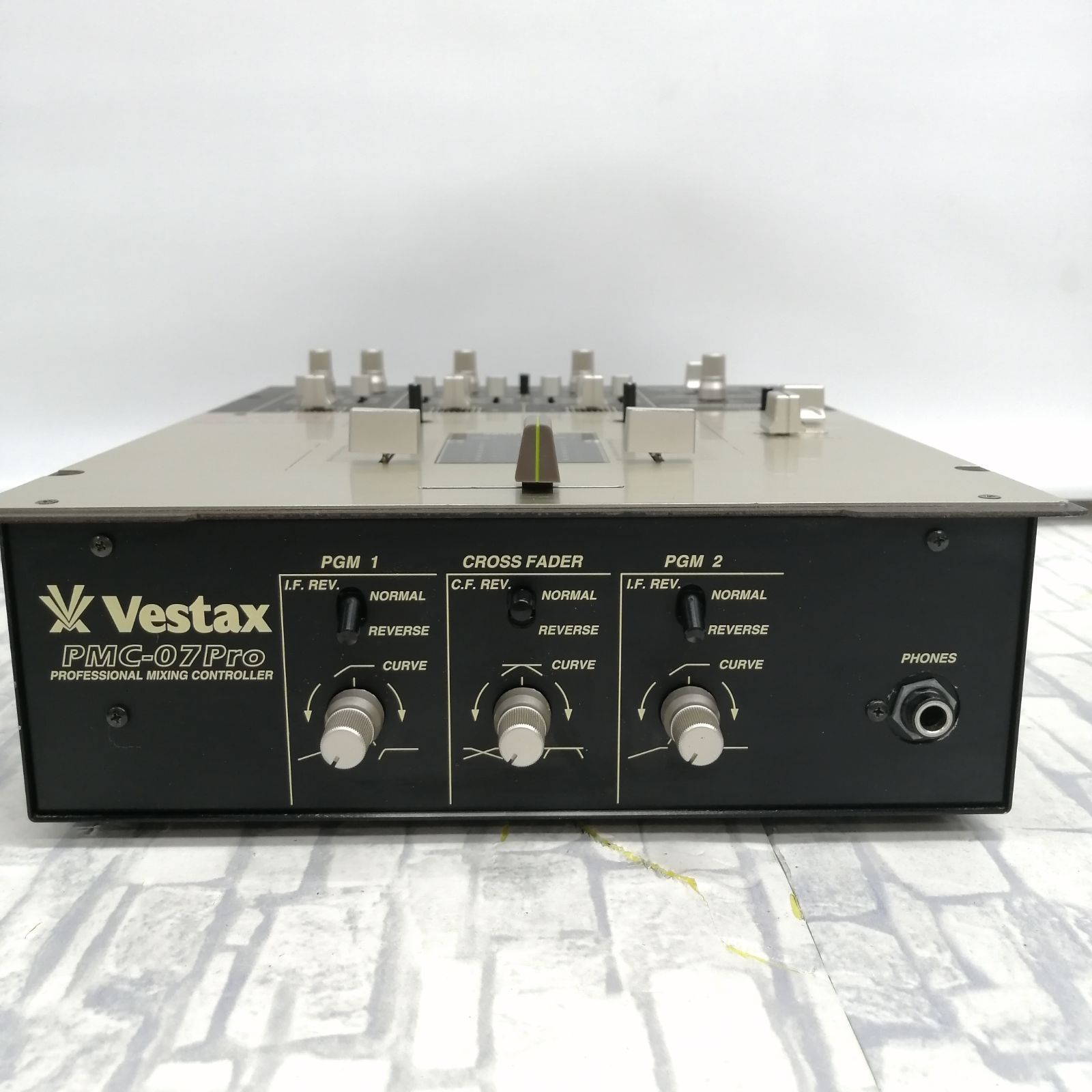 動作品】VESTAX ミキサー PMC-07PRO M1840 - メルカリ