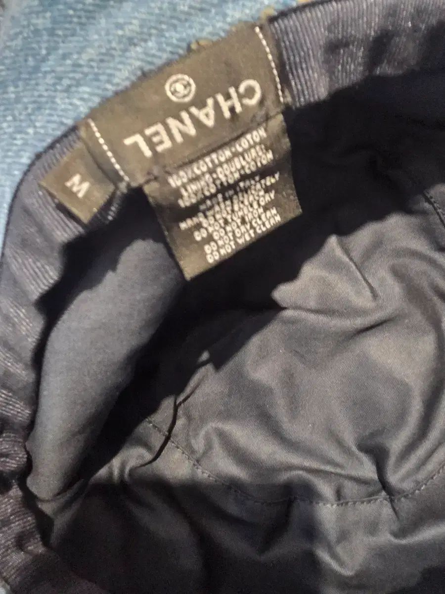 M) CHANEL シャネル ロゴ デニム バケットハット 帽子 - メルカリ