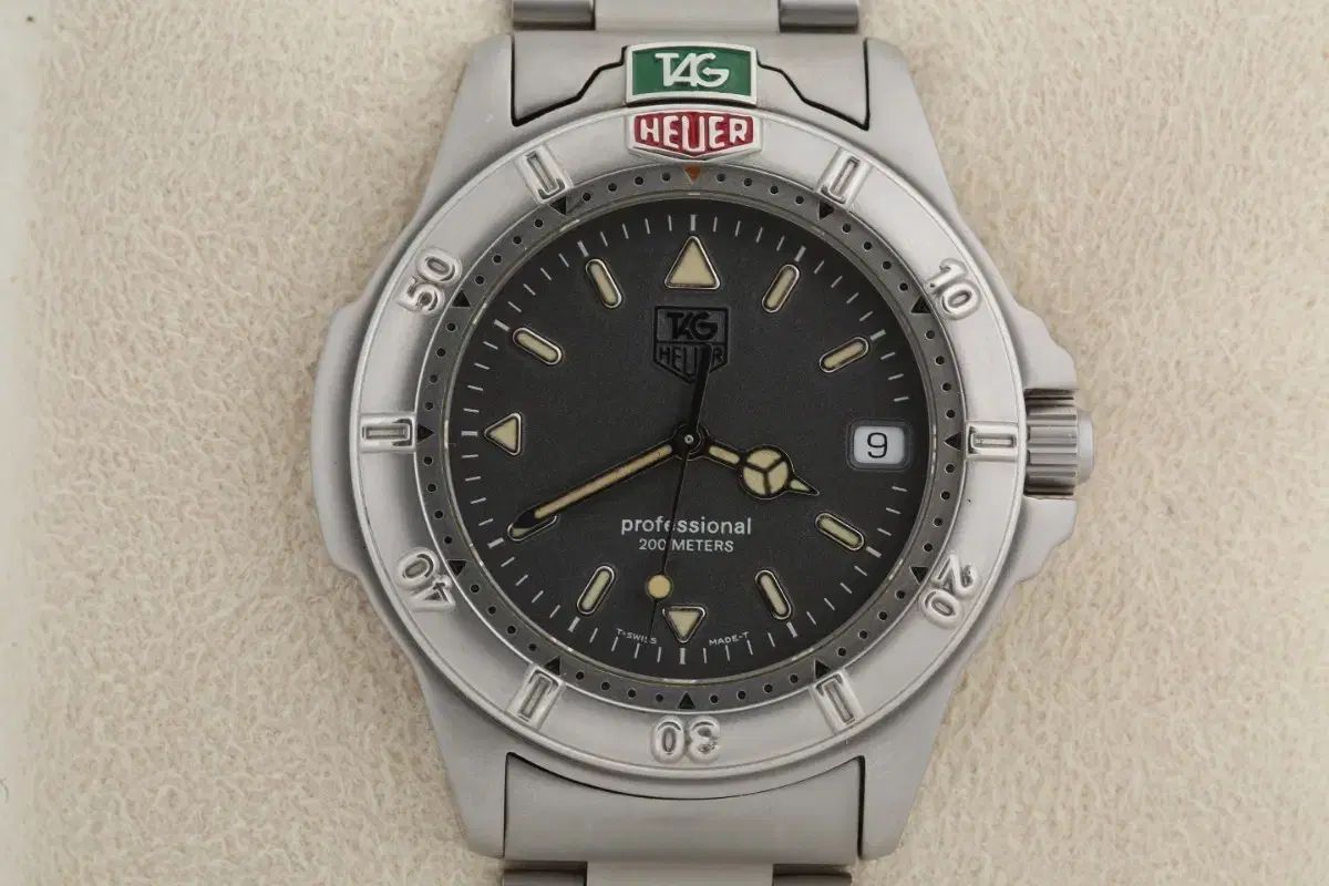 TAG Heuer タグ・ホイヤー 4000 200m メタリック グレー ダイアル 