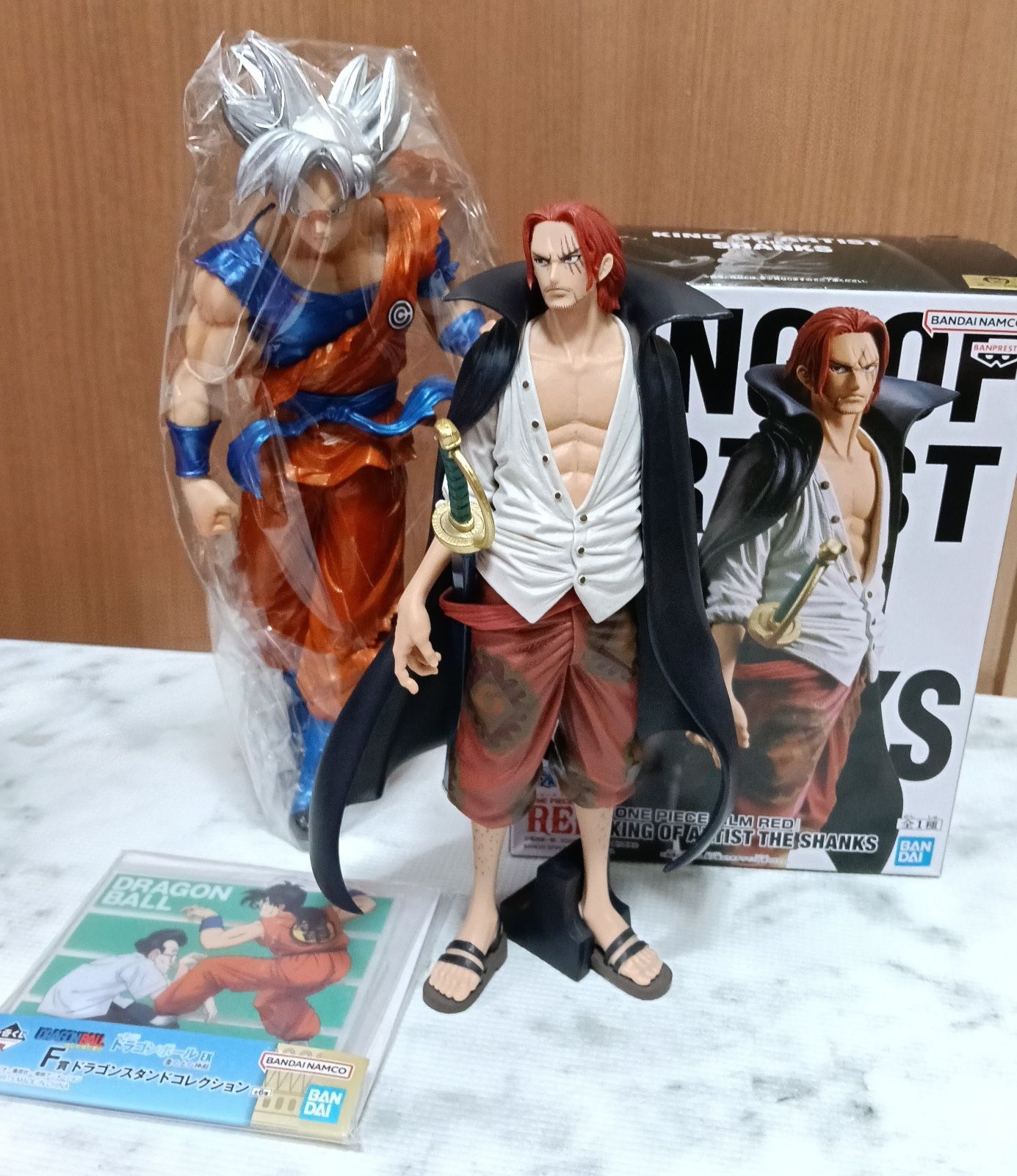 フィギュア ワンピース シャンクス One Piece Film RED ドラゴンボール