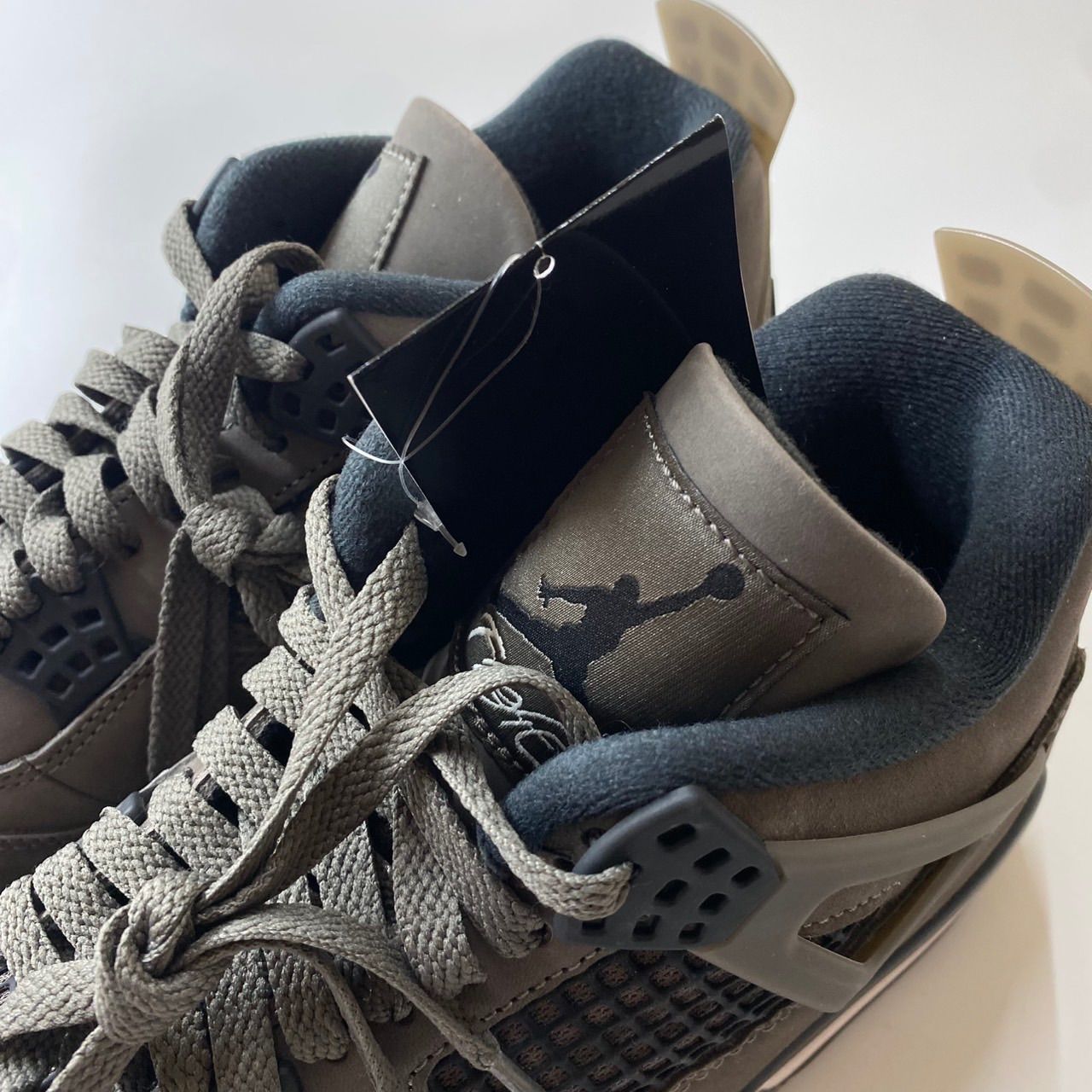 NIKE AIR JORDAN 4 RETRO エア ジョーダン 4 レトロ CAVE STONE/BLACK