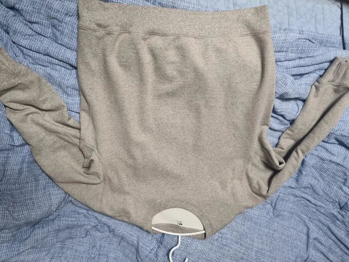 ユニクロ スウェットシャツ XL 19wine 31beige