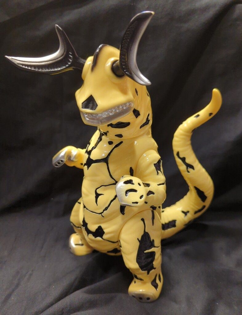 PLANET-X エレキング (幼体付き) 墓場の画廊限定 - メルカリ