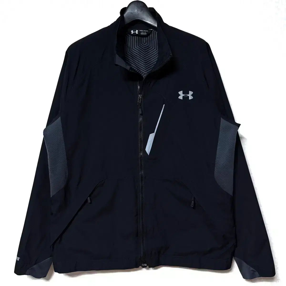 L 100 UNDER ARMOUR アンダーアーマー ウインドストッパー ウィンド 