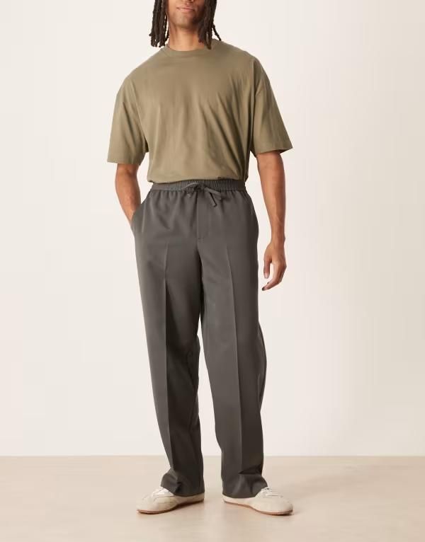 エイソス メンズ ボトムス カジュアルパンツ ワイドレッグ パンツ ASOS DESIGN dressy pull on wide leg pants in charcoal CHARCOAL チャコール