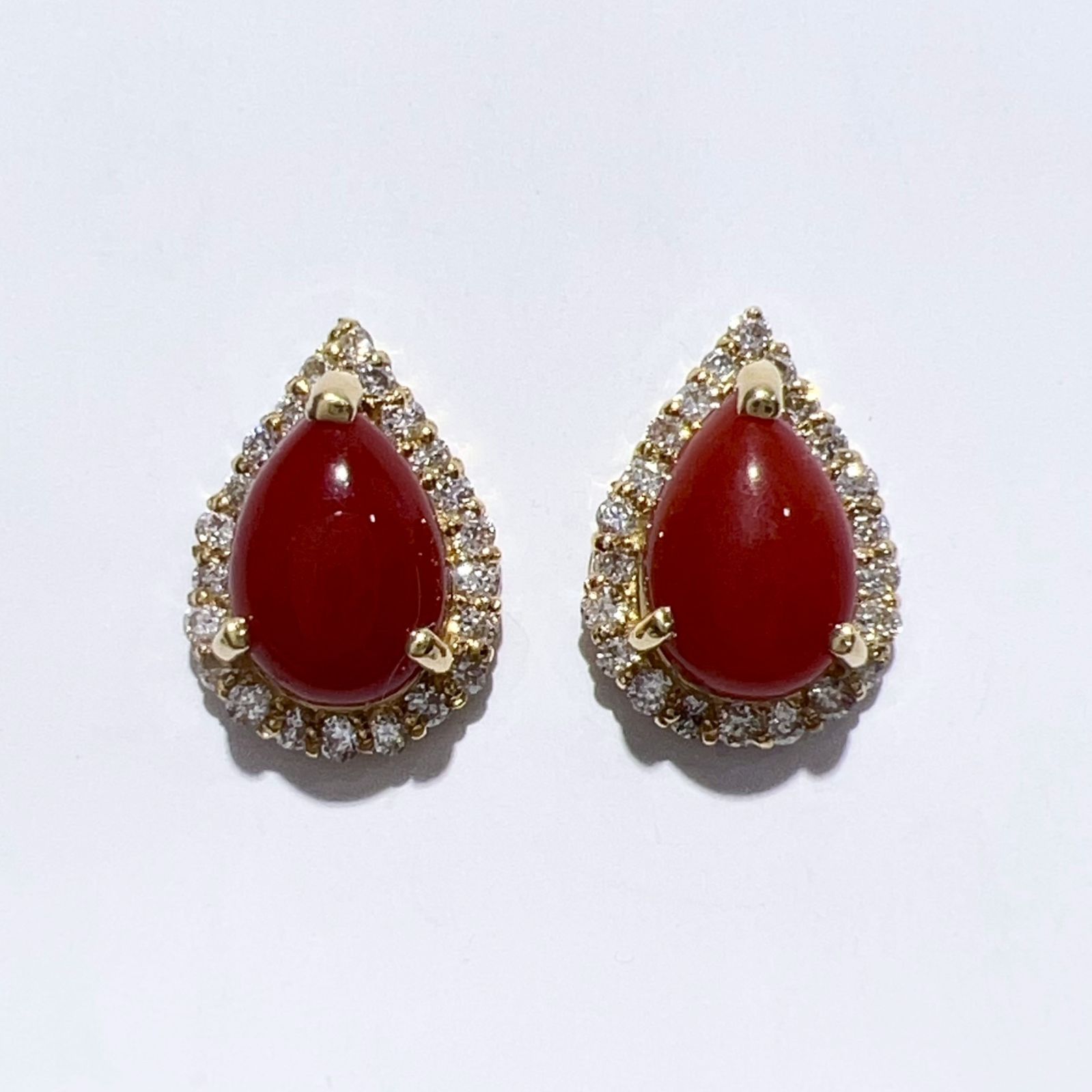 K18 天然 珊瑚 サンゴ ダイヤ ピアス レッド C0.68ctx2 D0.11ctx2
