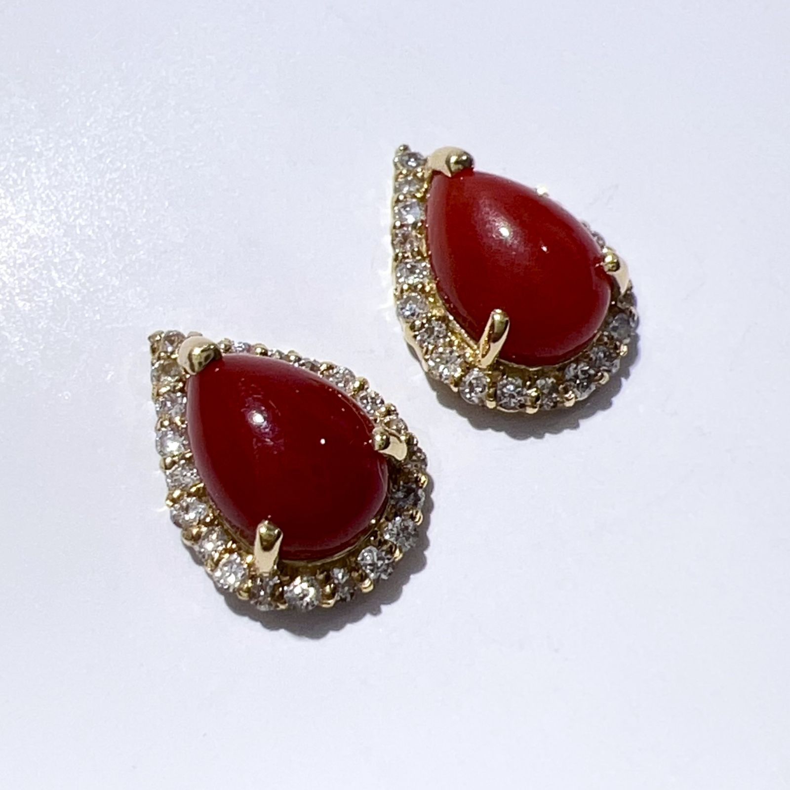K18 天然 珊瑚 サンゴ ダイヤ ピアス レッド C0.68ctx2 D0.11ctx2