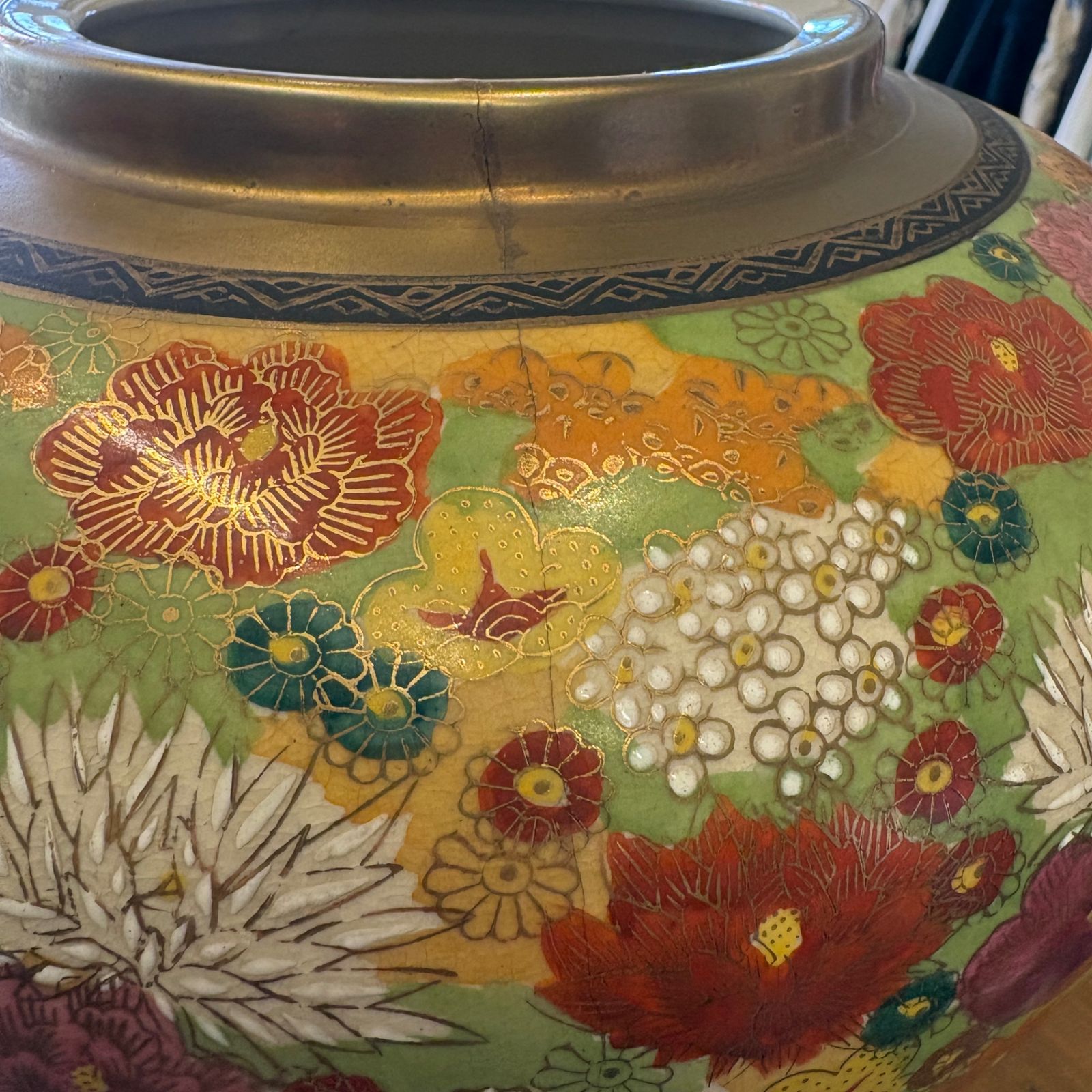 花入 九谷焼 花瓶 金彩 色絵 花器 花柄 壷 陶器 壺 花詰 飾り壺 金襴手
