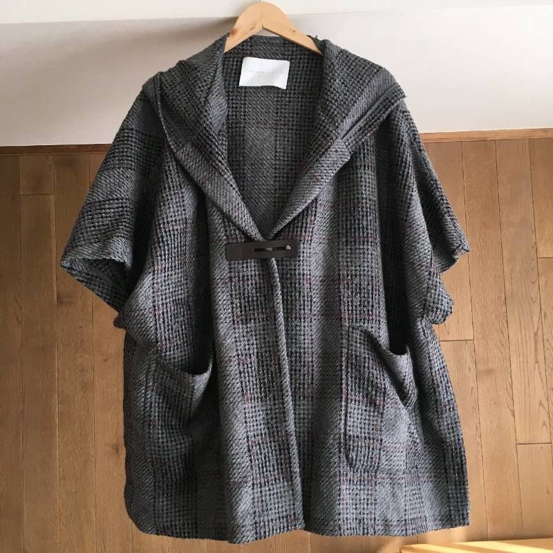 美品 FABIANA FILIPPIファビアナフィリッピ ケープ ポンチョF 美品 FABIANA FILIPPIファビアナフィリッピ ケープ ポンチョF