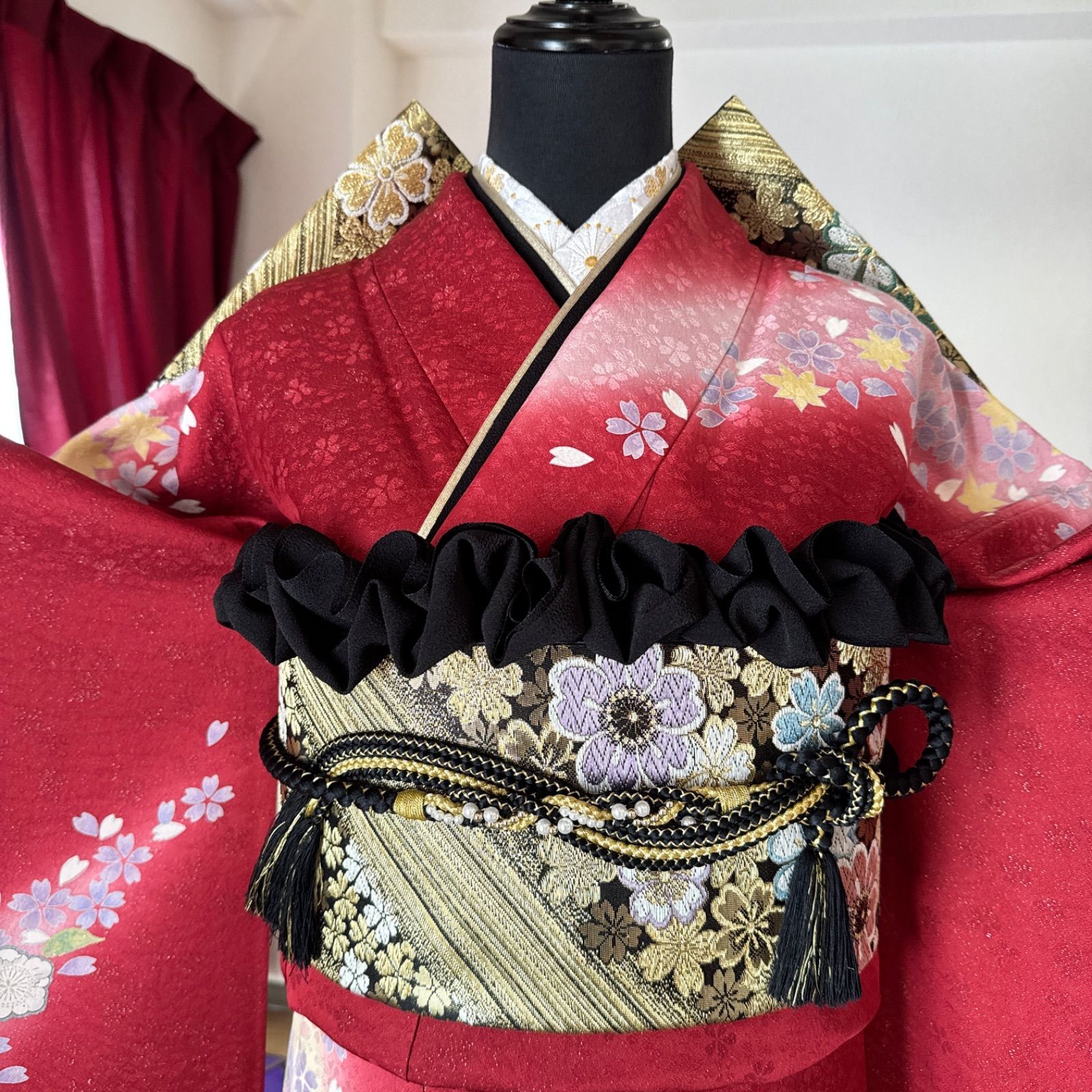 豪華振袖セット(4点)・袋帯・半衿・重ね衿・辻が花・駒刺繍・桜・花弁