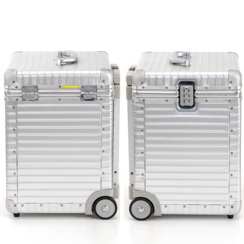 美品 RIMOWA リモワ IBM 限定 TOPAS トパーズ 40L 2輪 シルバー 銀色