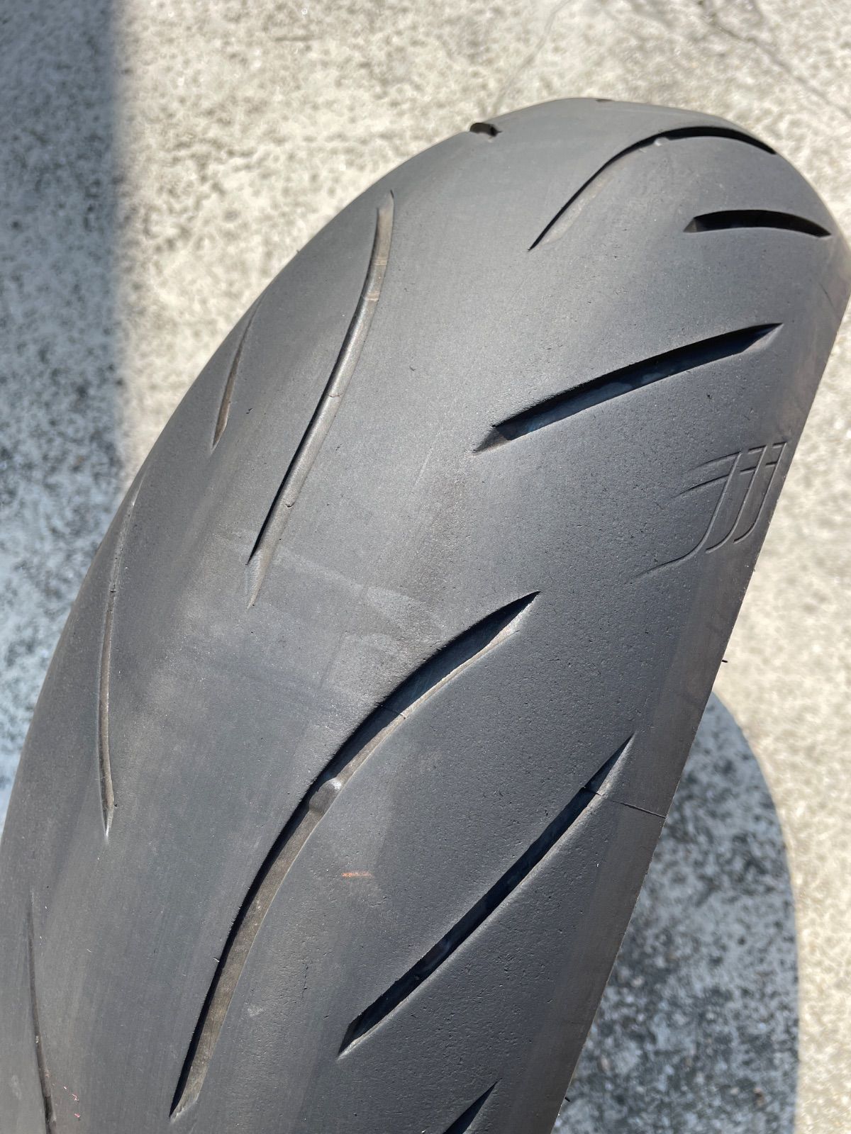 ブリヂストン バトラックス 120/70ZR17 180/55ZR17 【公式通販】